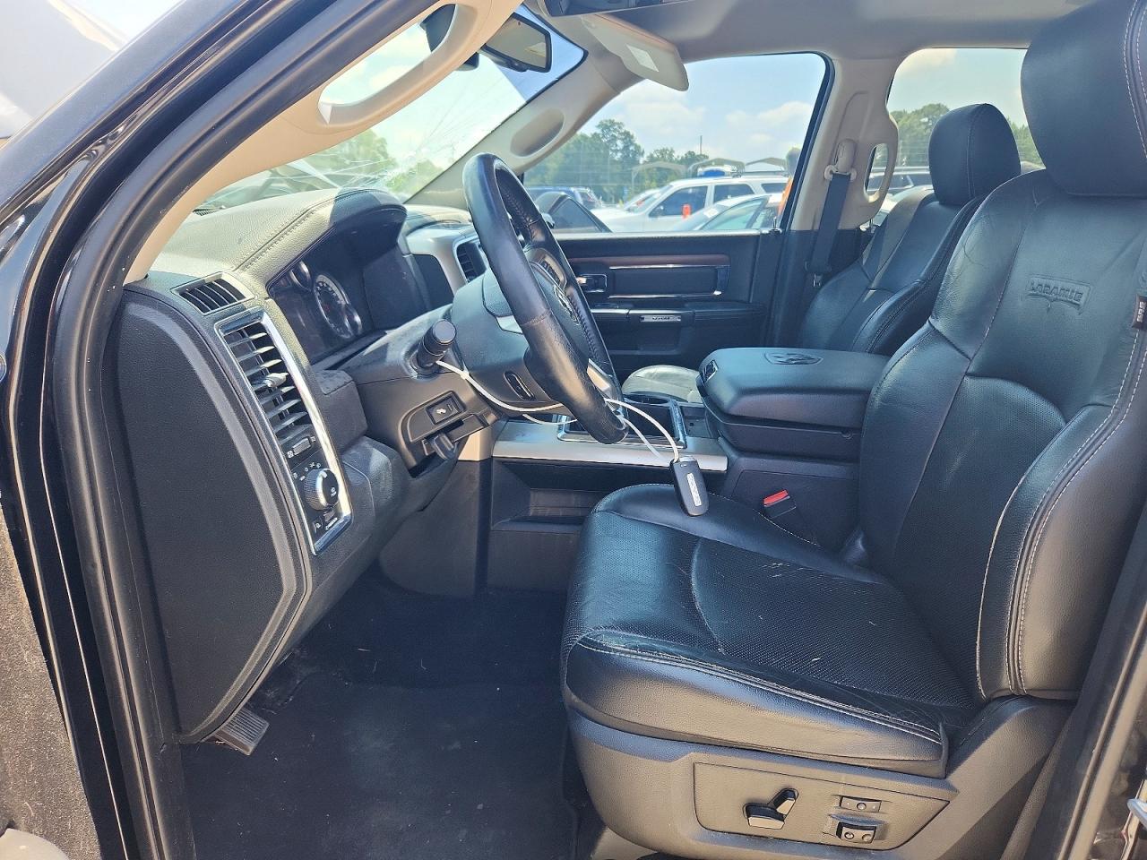 2015 Ram 1500 Laramie Black vin: 1C6RR6NT8FS634647