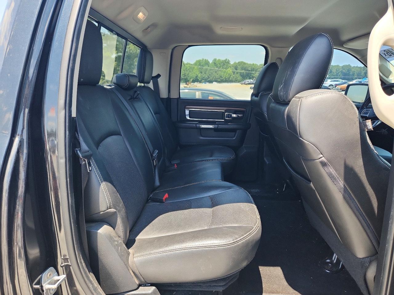 2015 Ram 1500 Laramie Black vin: 1C6RR6NT8FS634647