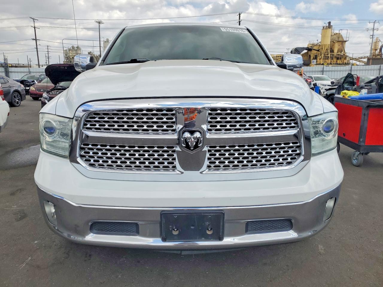 2013 Ram 1500 Laramie White vin: 1C6RR6NT9DS628210
