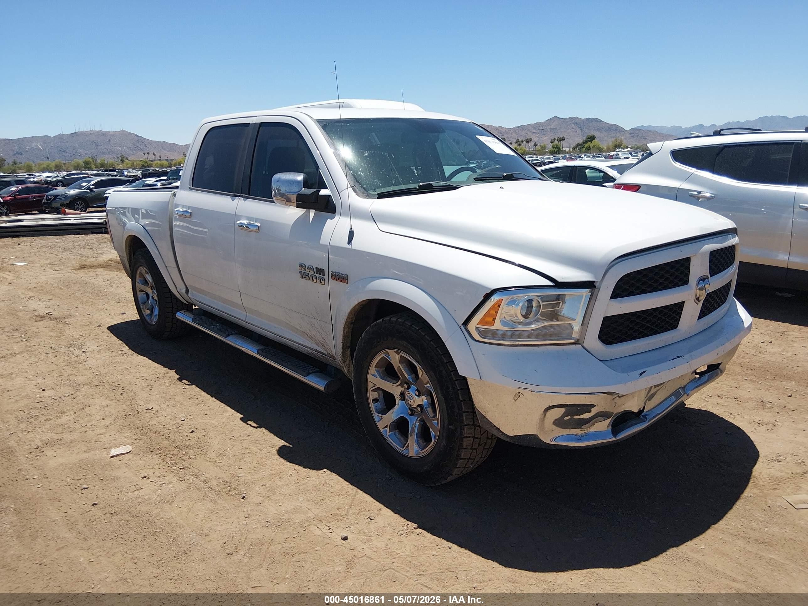 2013 Ram 1500 Laramie White vin: 1C6RR6NTXDS707207