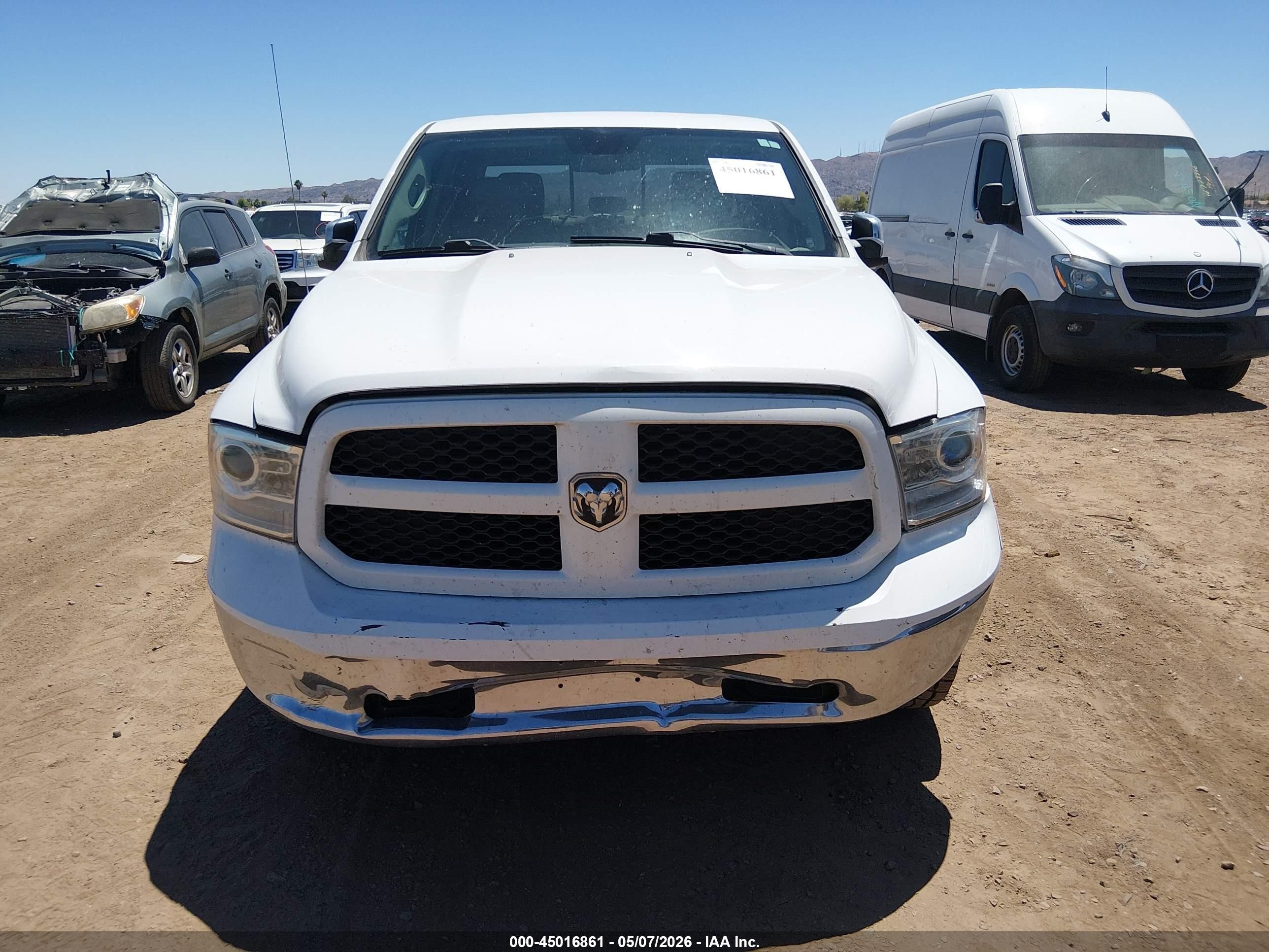 2013 Ram 1500 Laramie White vin: 1C6RR6NTXDS707207