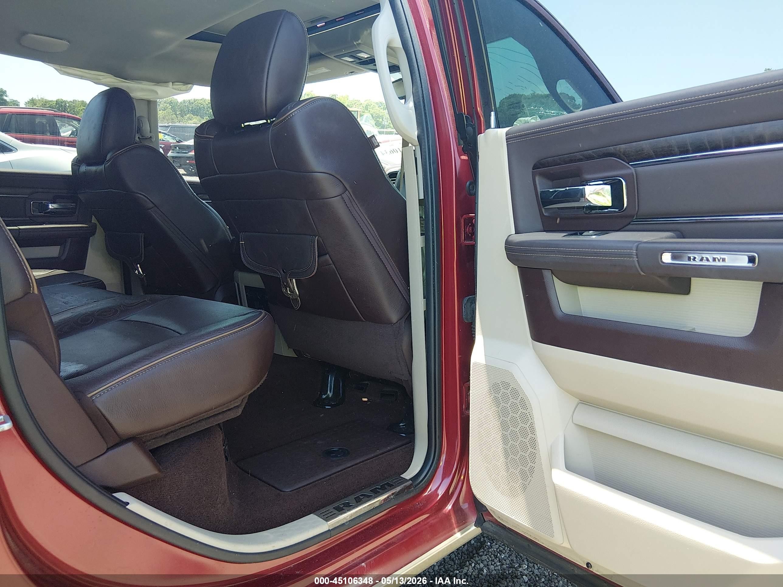 2015 Ram 1500 Laramie Longhorn Red vin: 1C6RR6PM1FS623348