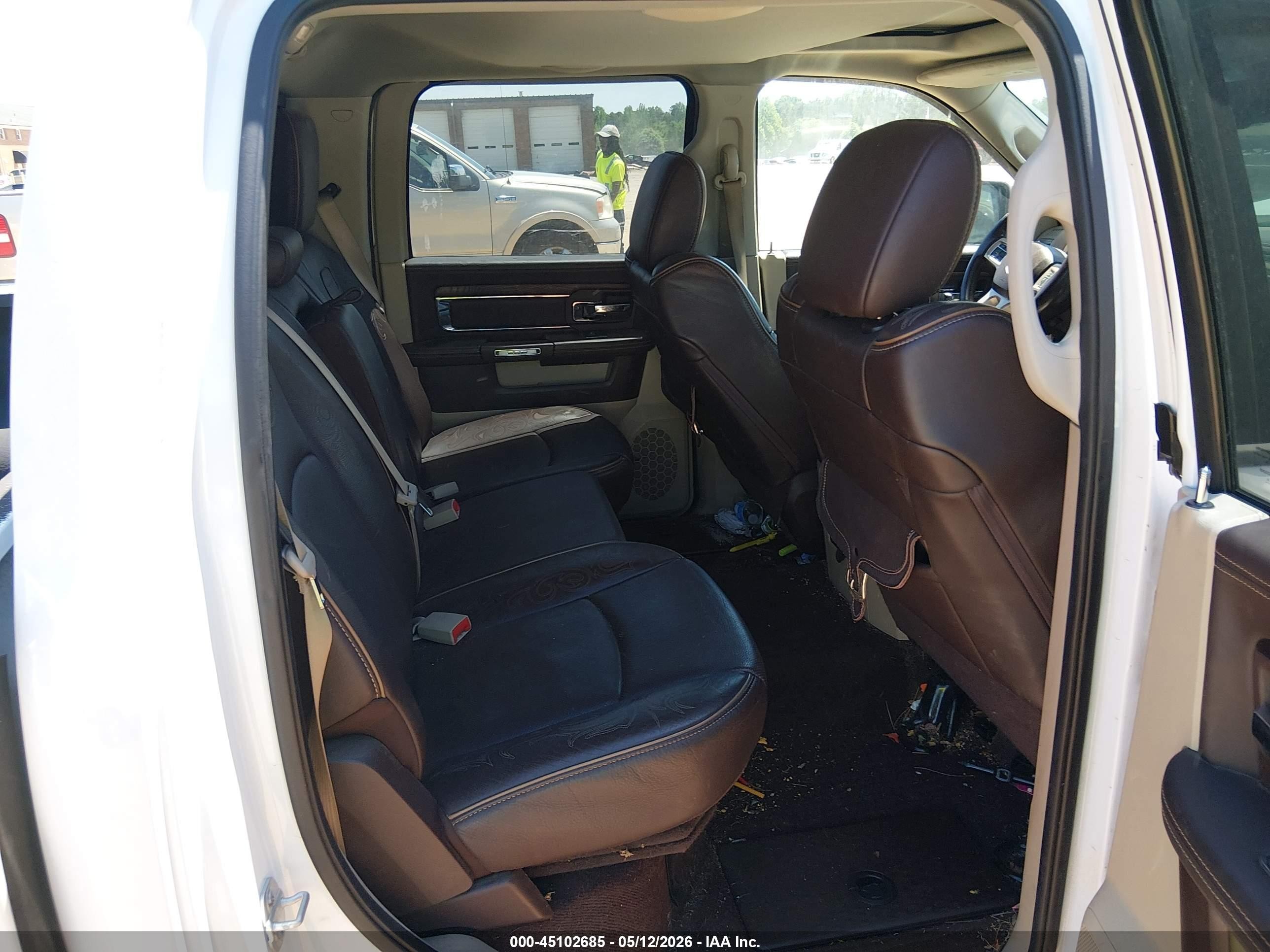 2015 Ram 1500 Laramie Longhorn White vin: 1C6RR6PM7FS523514
