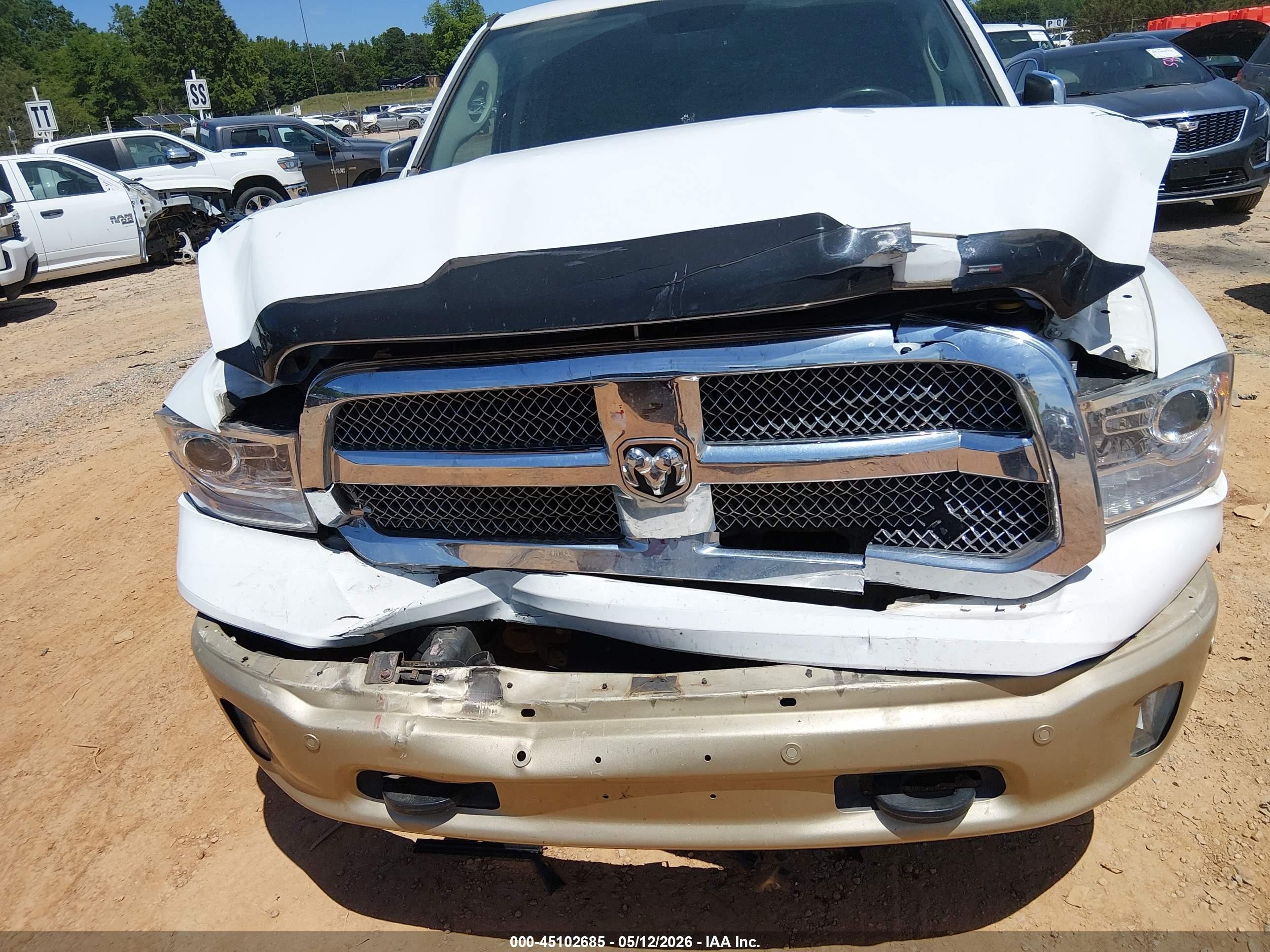 2015 Ram 1500 Laramie Longhorn White vin: 1C6RR6PM7FS523514