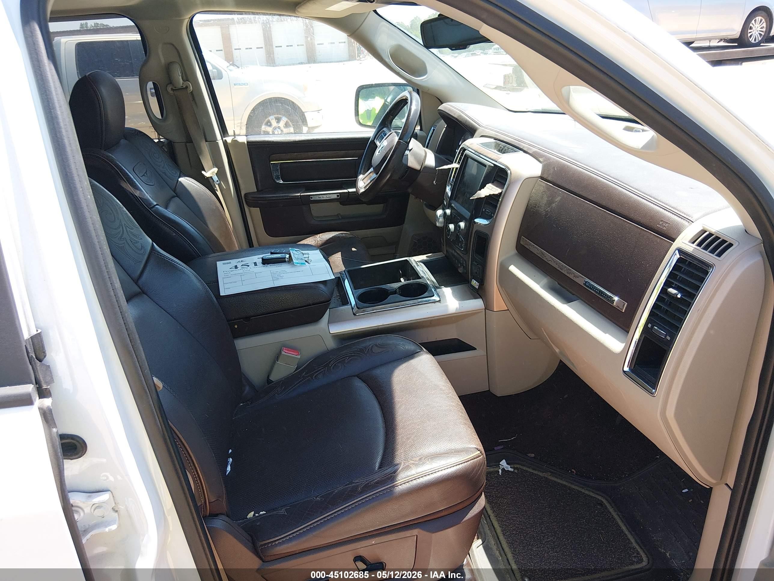 2015 Ram 1500 Laramie Longhorn White vin: 1C6RR6PM7FS523514