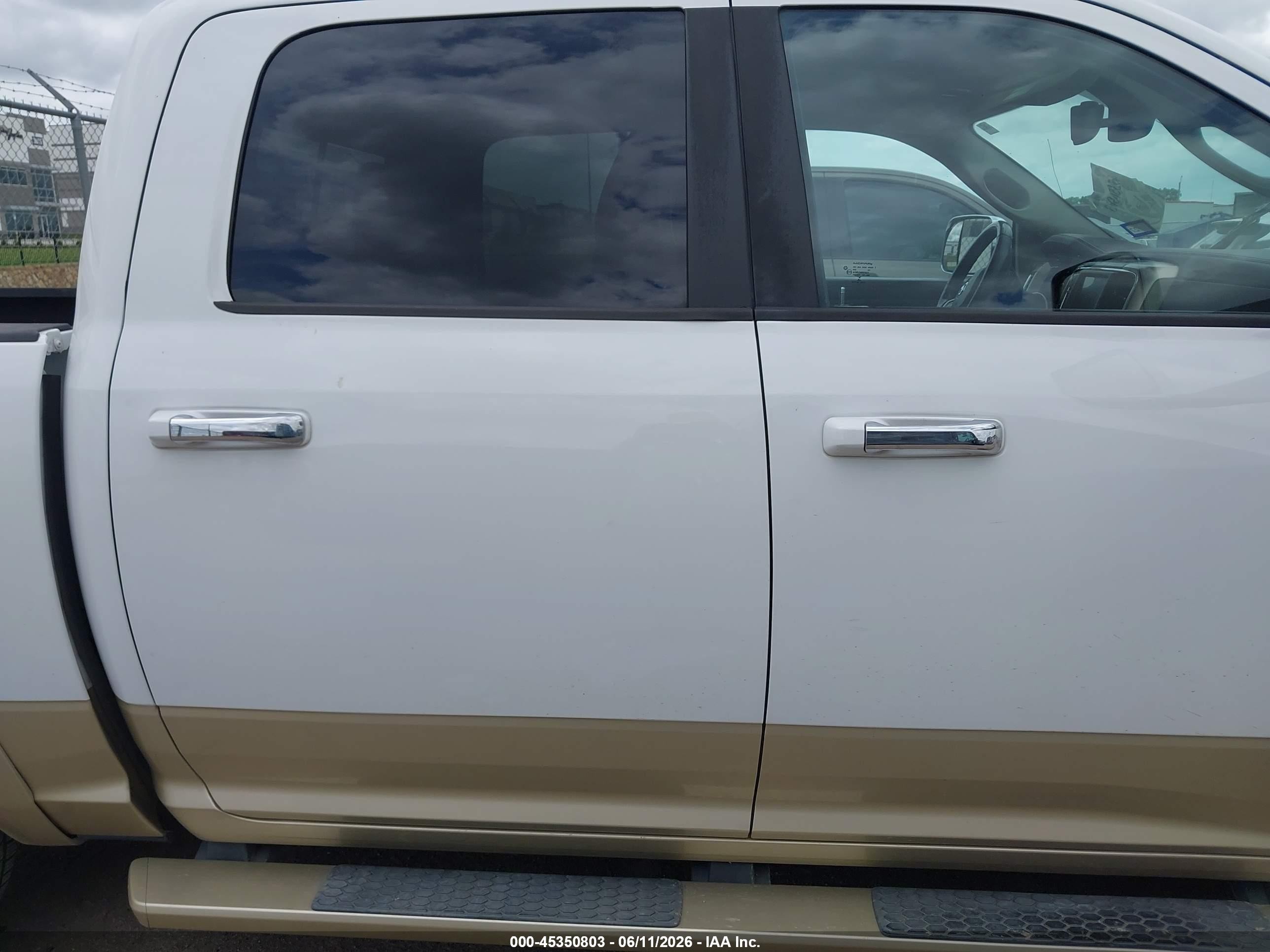 2014 Ram 1500 Longhorn White vin: 1C6RR6PT0ES184312