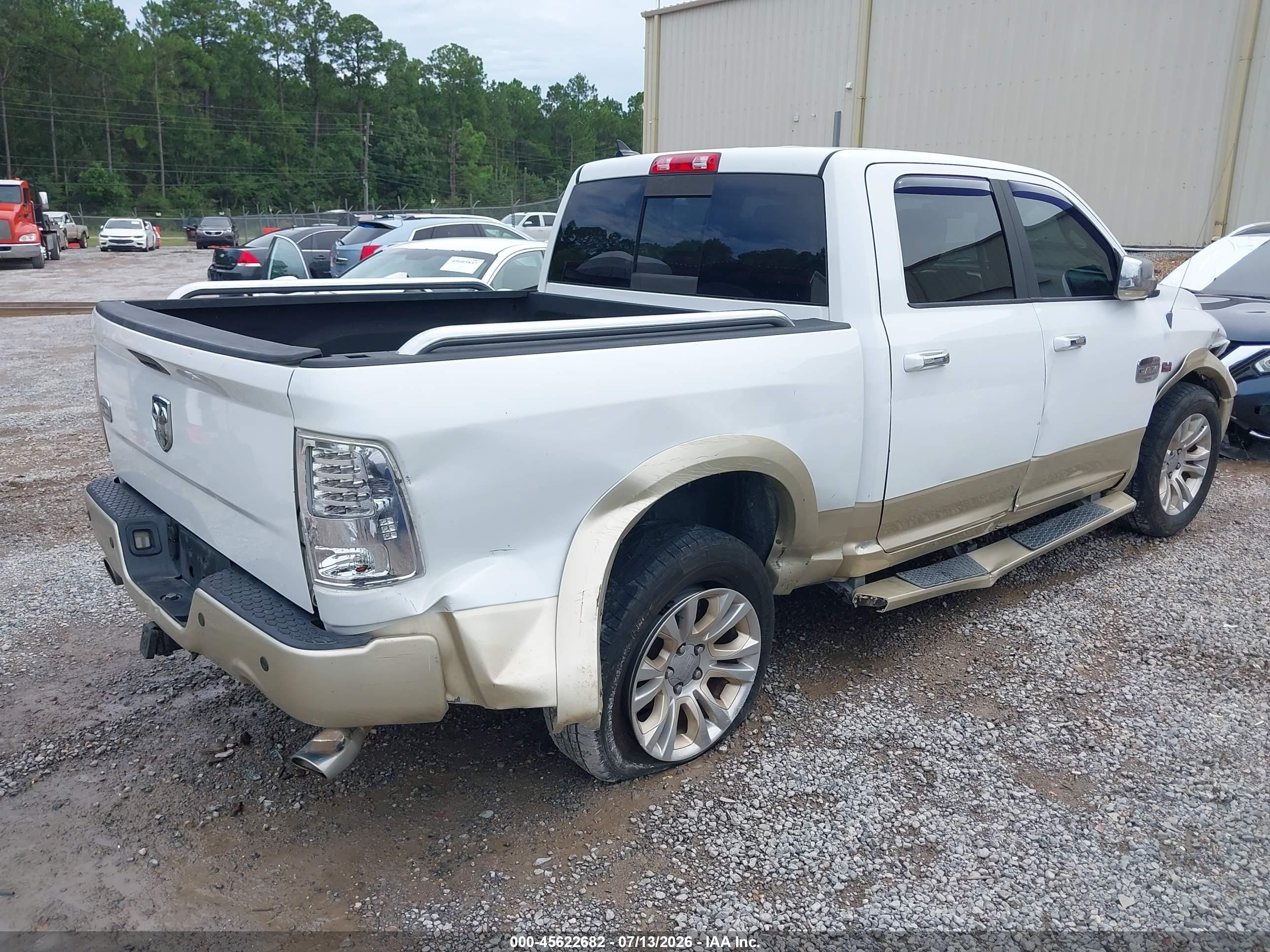 2013 Ram 1500 Laramie Longhorn Edition Белый vin: 1C6RR6PT1DS551622
