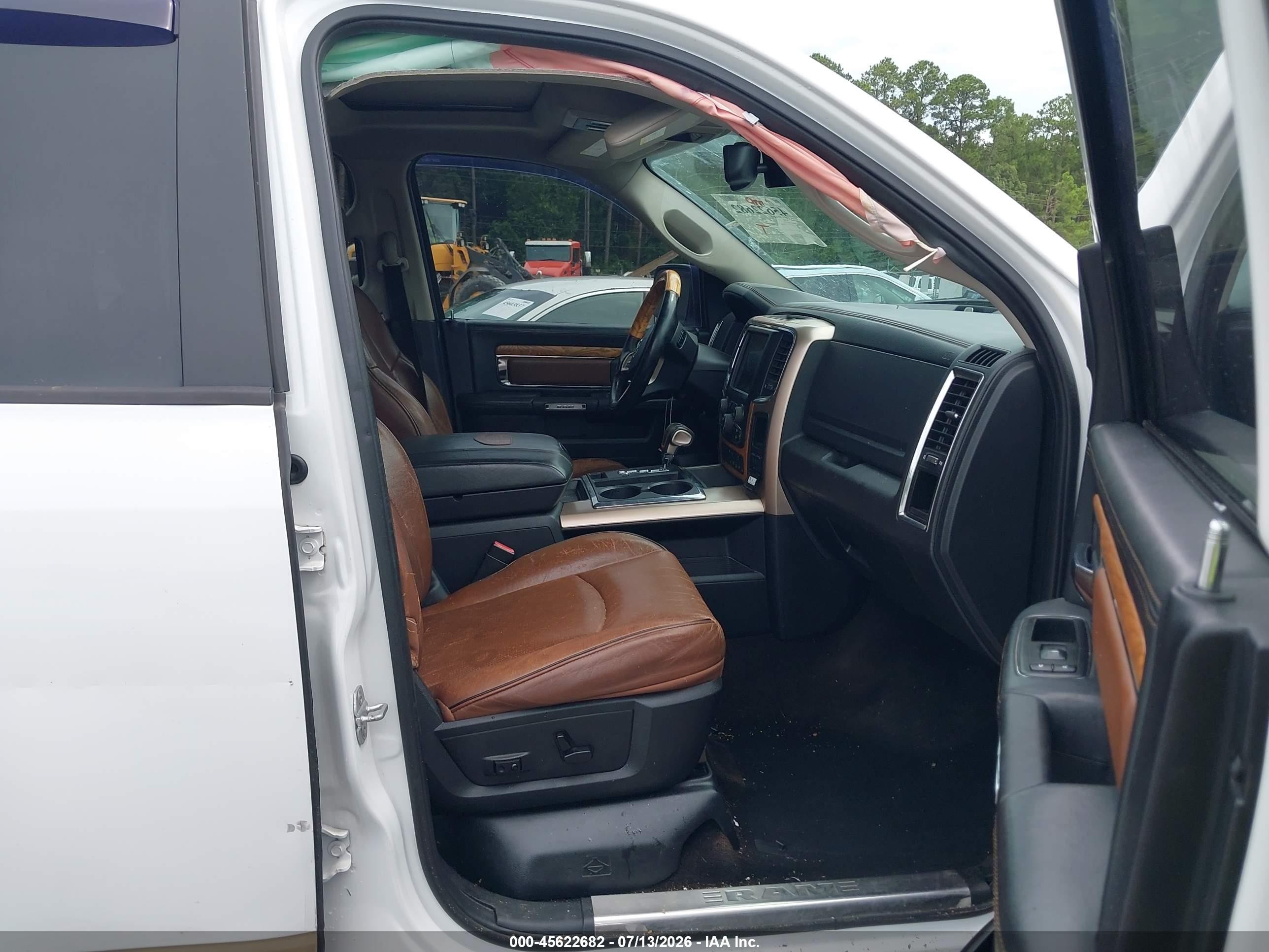 2013 Ram 1500 Laramie Longhorn Edition Белый vin: 1C6RR6PT1DS551622