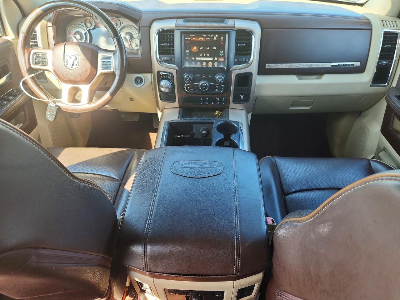 2015 Ram 1500 Longhorn Burgundy vin: 1C6RR6PT8FS639067