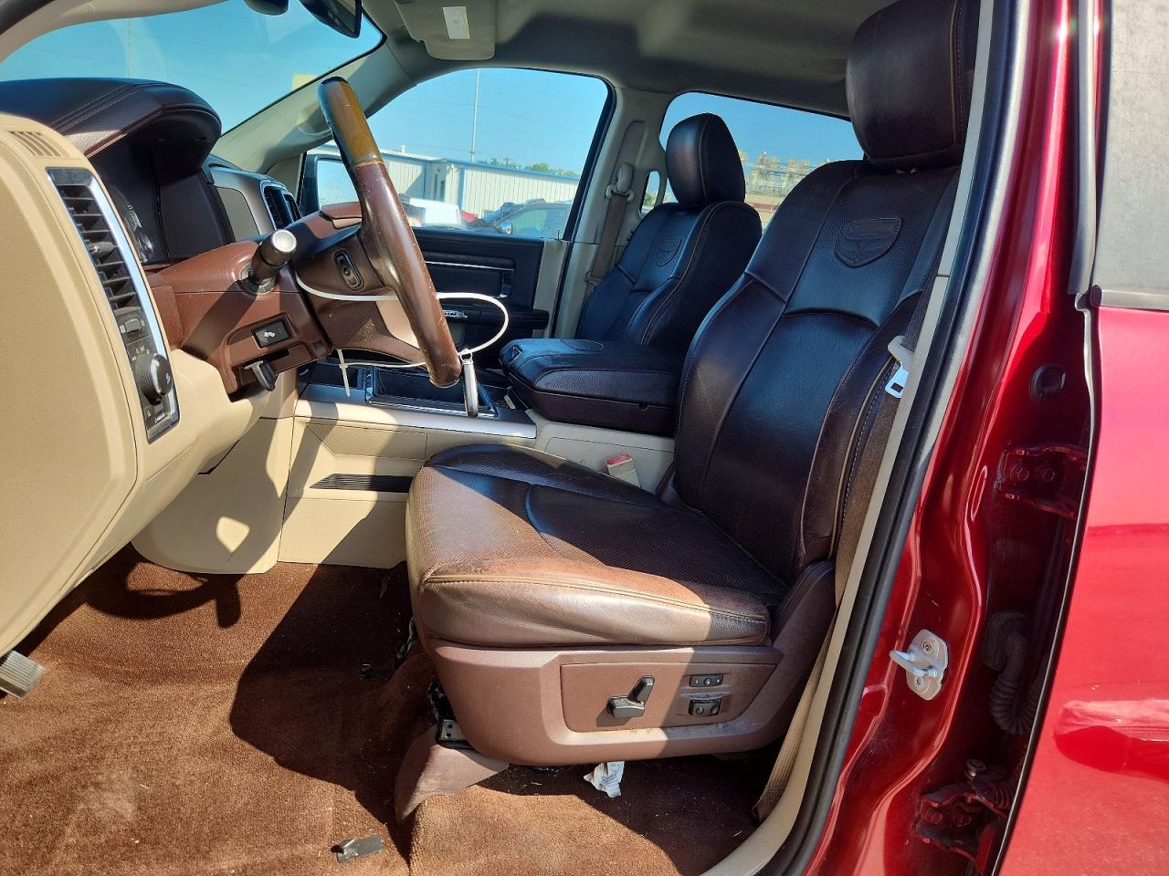 2015 Ram 1500 Longhorn Burgundy vin: 1C6RR6PT8FS639067