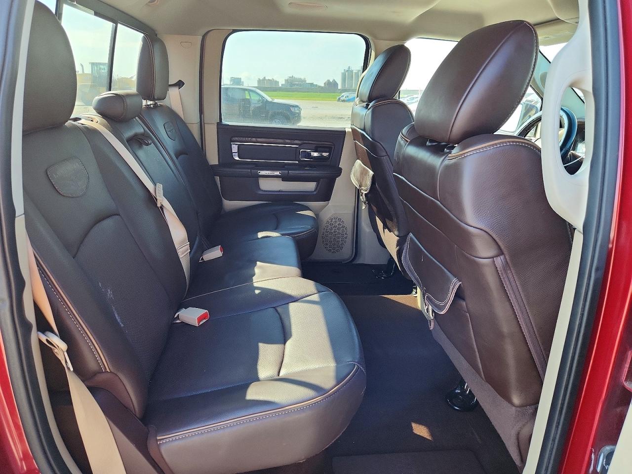 2015 Ram 1500 Longhorn Burgundy vin: 1C6RR6PT8FS639067