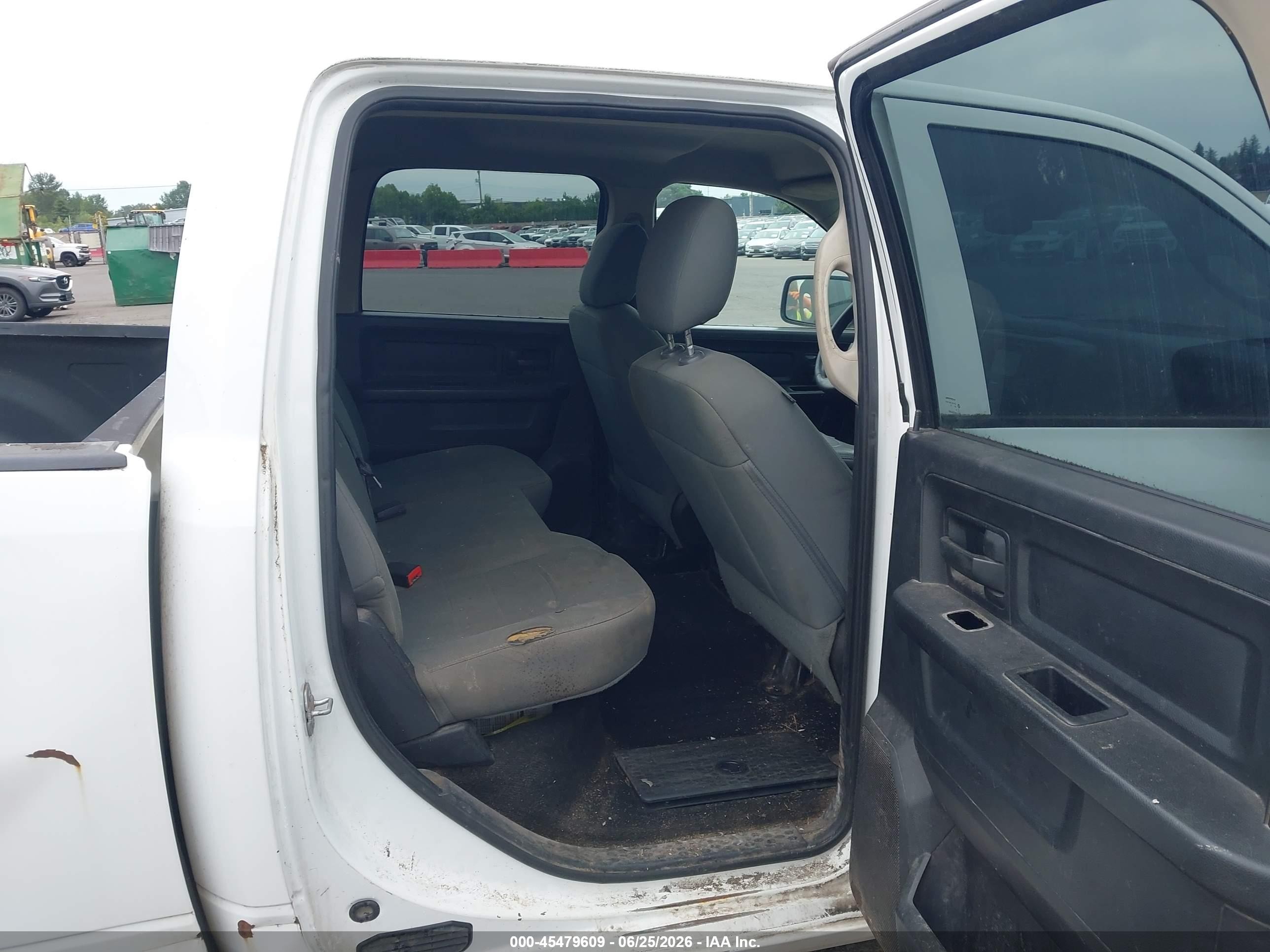 2015 Ram 1500 Tradesman White vin: 1C6RR6ST8FS761774