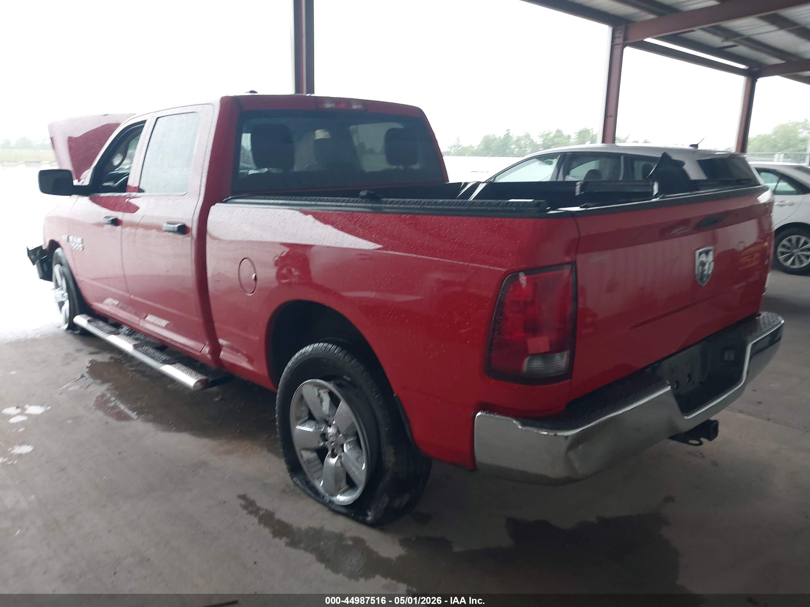2018 Ram 1500 Tradesman  4x2 6'4 Box Красный vin: 1C6RR6STXJS296603