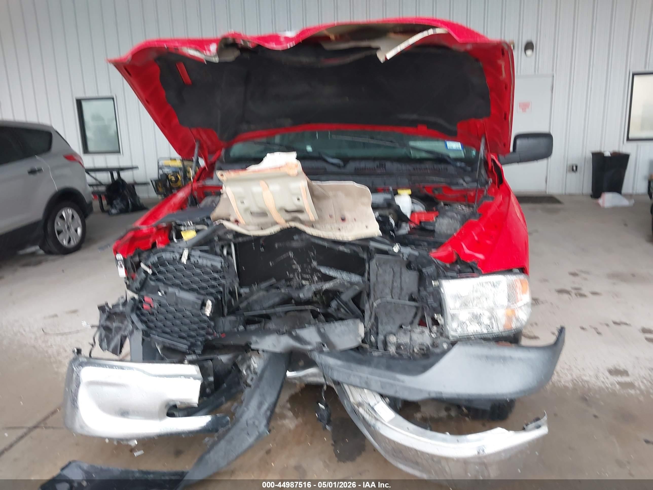 2018 Ram 1500 Tradesman  4x2 6'4 Box Красный vin: 1C6RR6STXJS296603