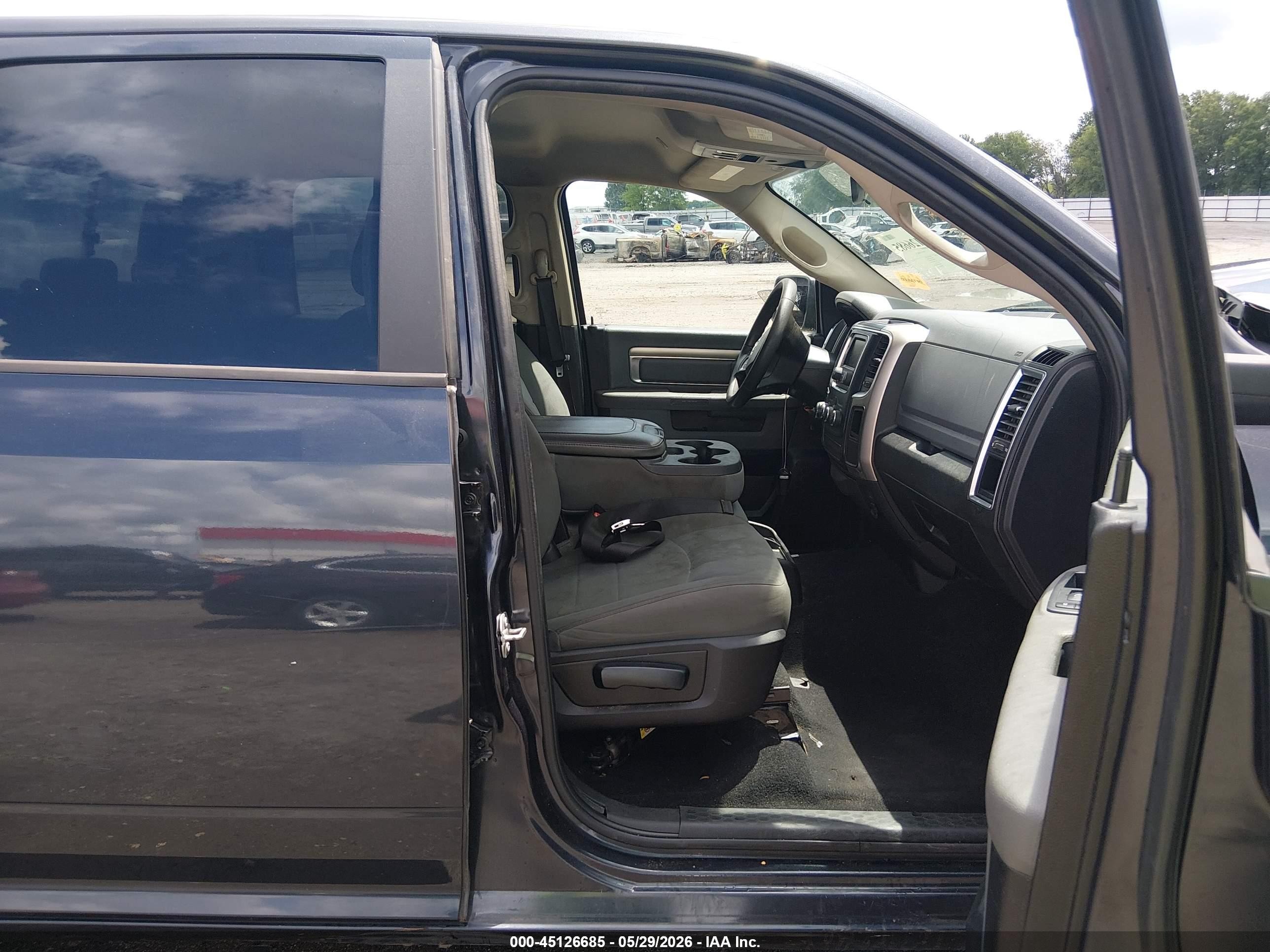 2020 Ram 1500 Classic Slt  4x2 6'4 Box Gray vin: 1C6RR6TT2LS102051