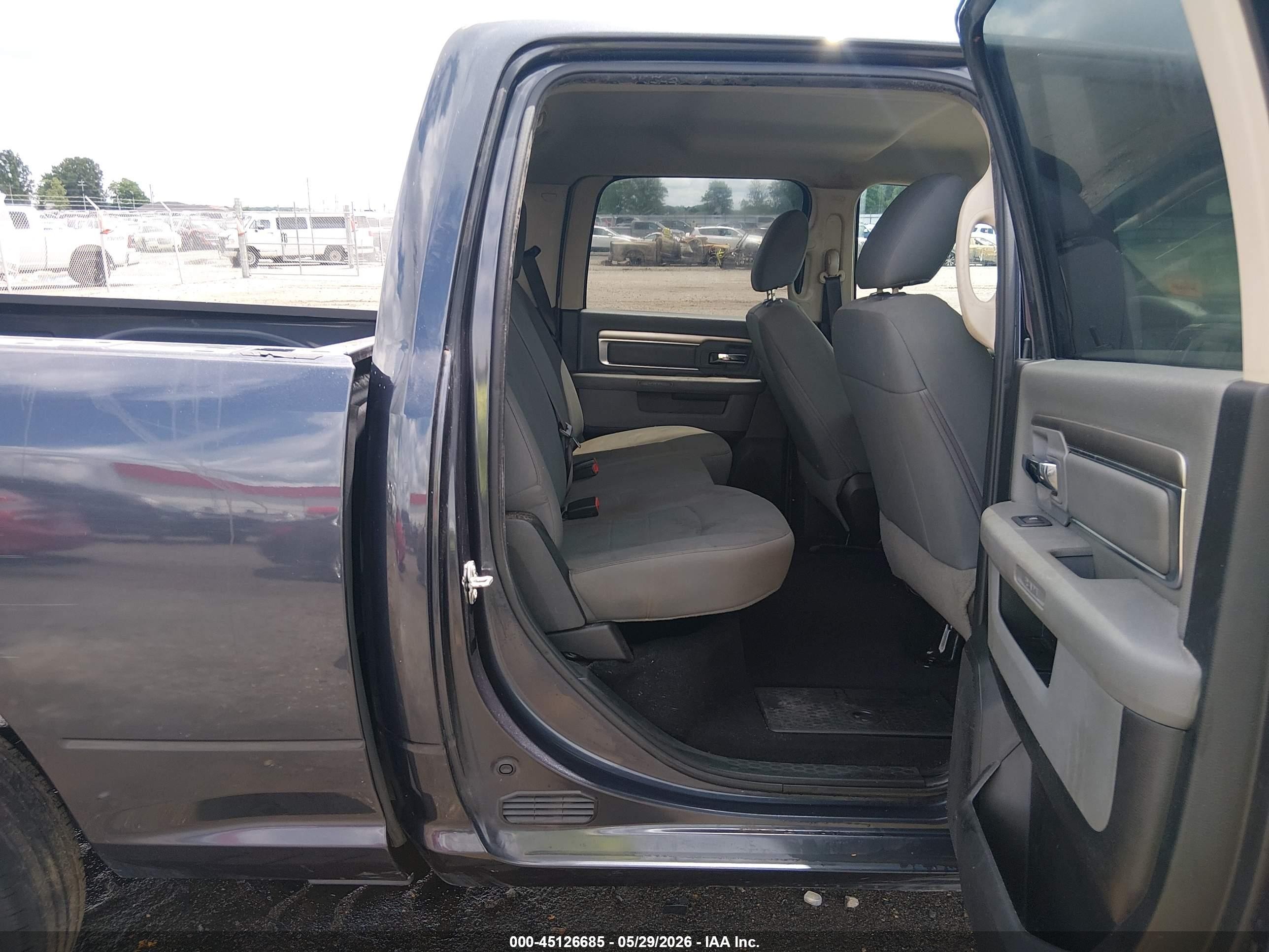 2020 Ram 1500 Classic Slt  4x2 6'4 Box Gray vin: 1C6RR6TT2LS102051