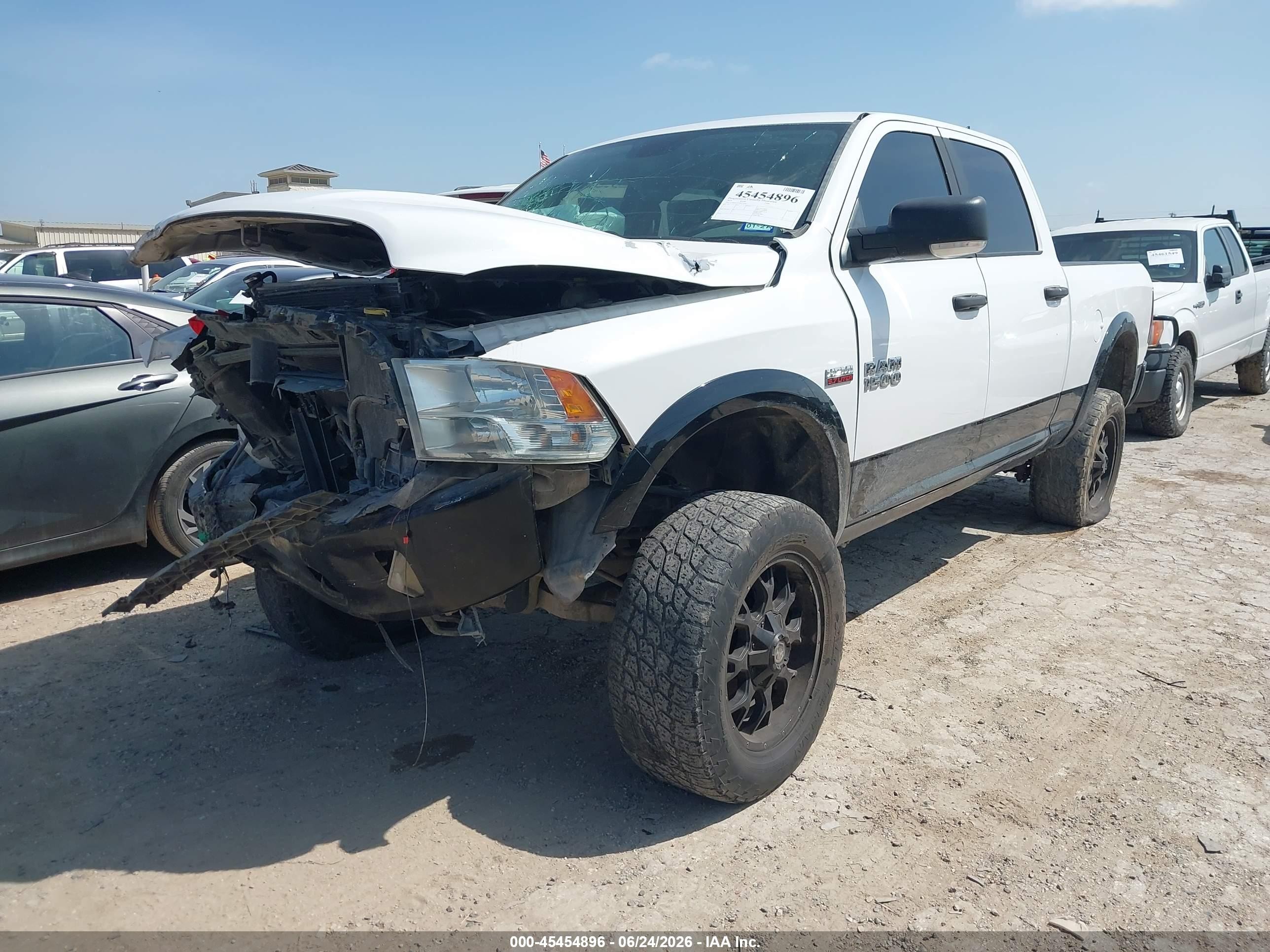 2014 Ram 1500 Outdoorsman White vin: 1C6RR6TT7ES172549