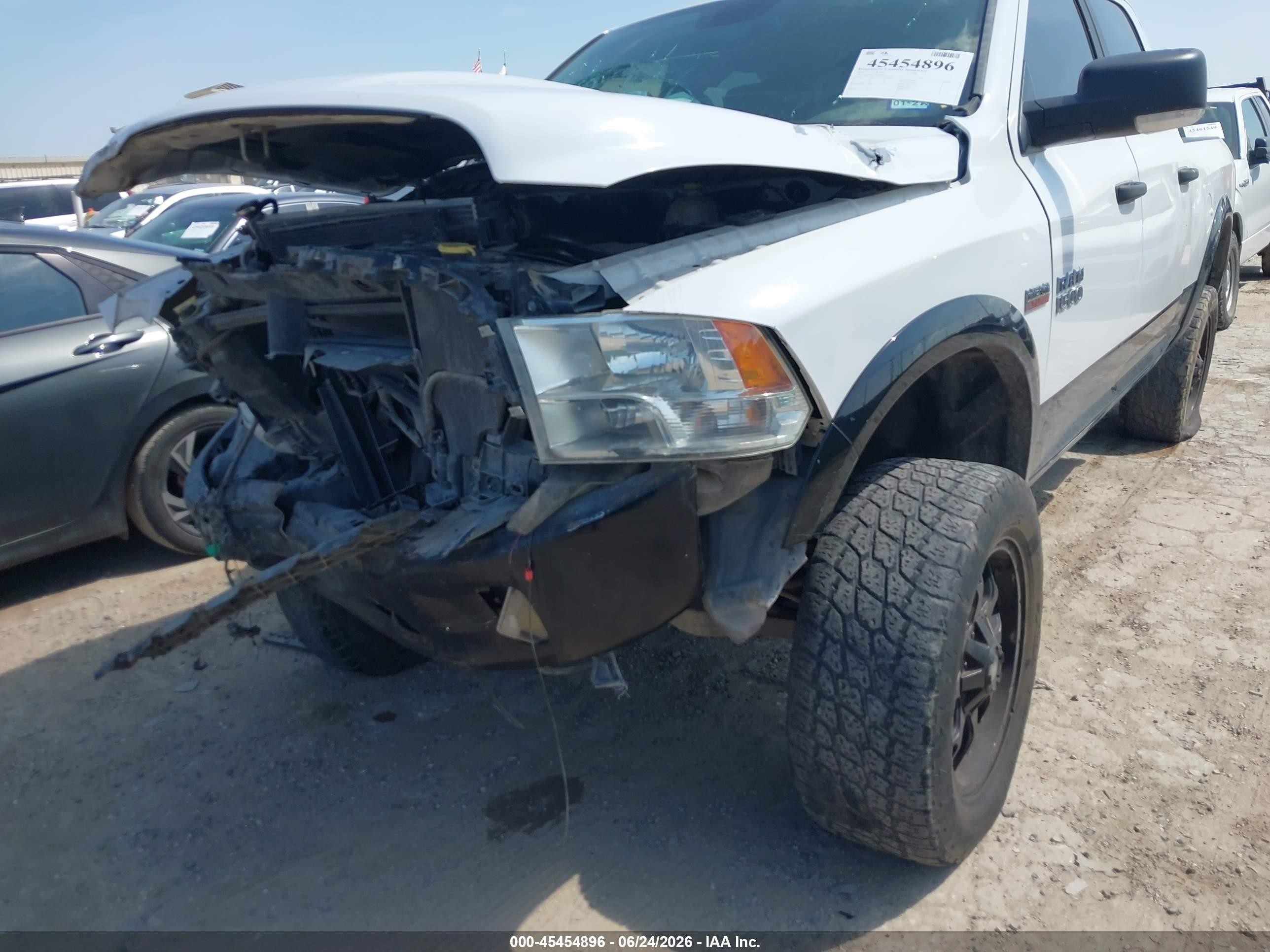 2014 Ram 1500 Outdoorsman White vin: 1C6RR6TT7ES172549