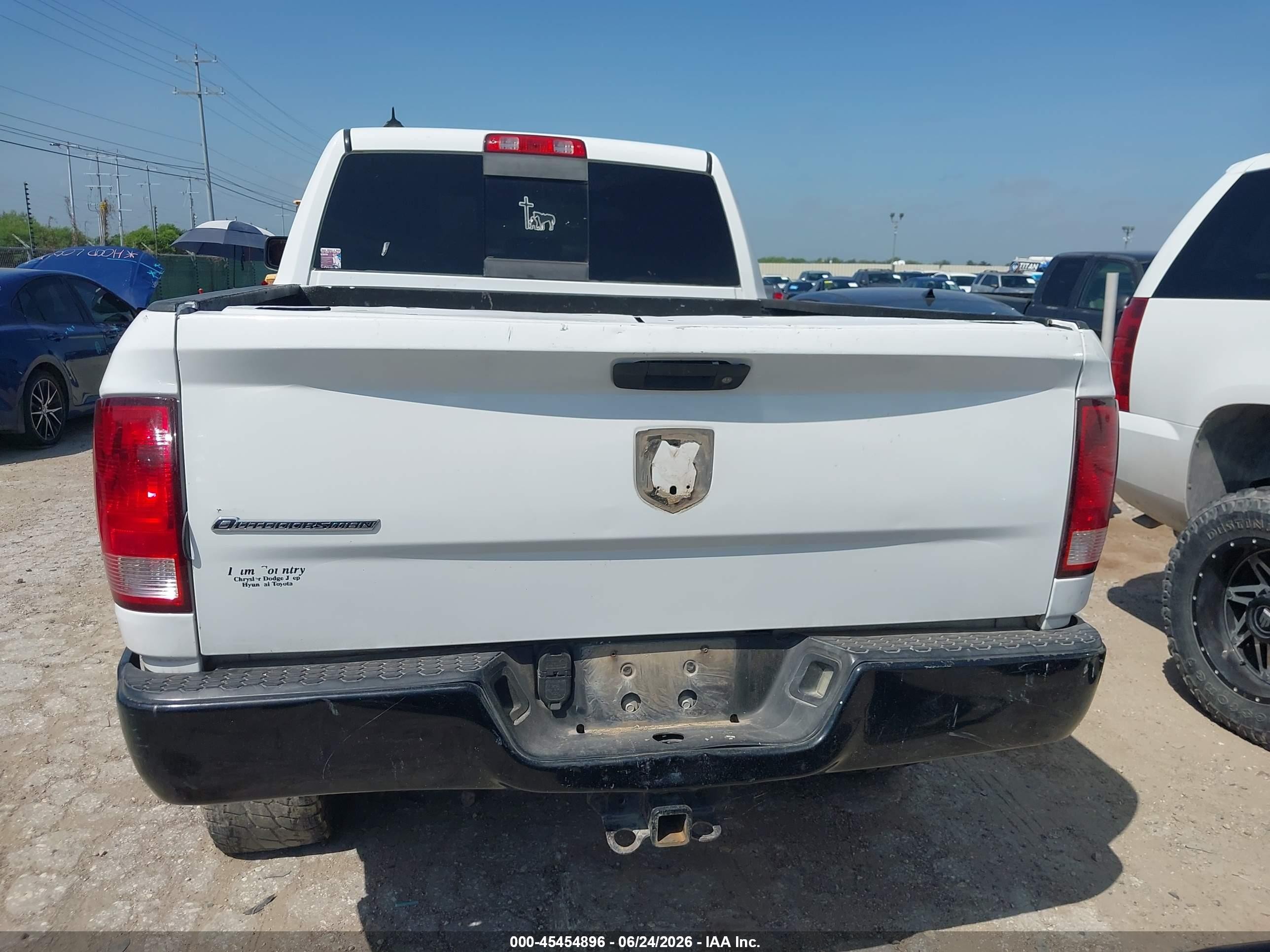 2014 Ram 1500 Outdoorsman White vin: 1C6RR6TT7ES172549
