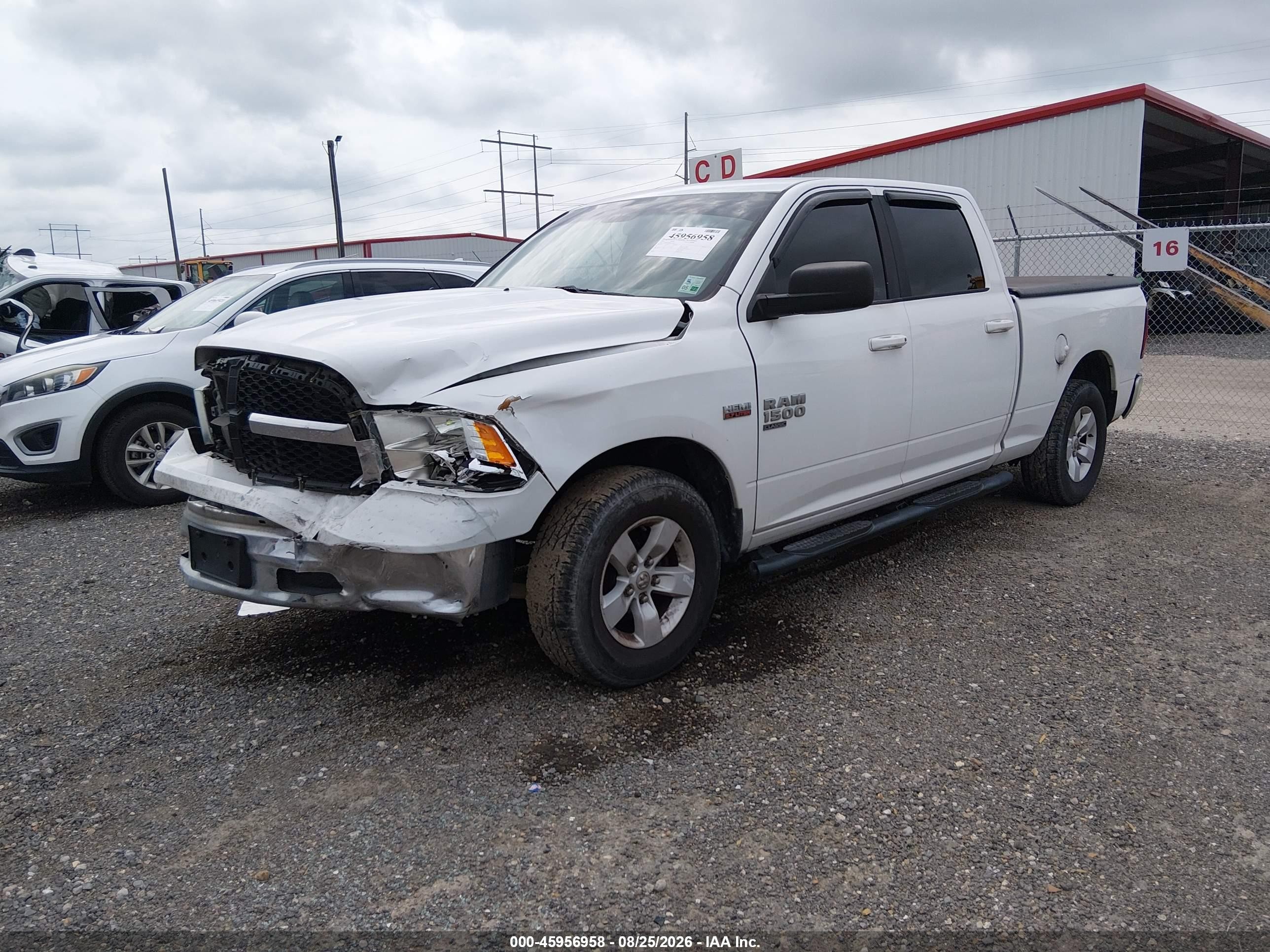 2019 Ram 1500 Classic Slt  4x2 6'4 Box White vin: 1C6RR6TT8KS510049