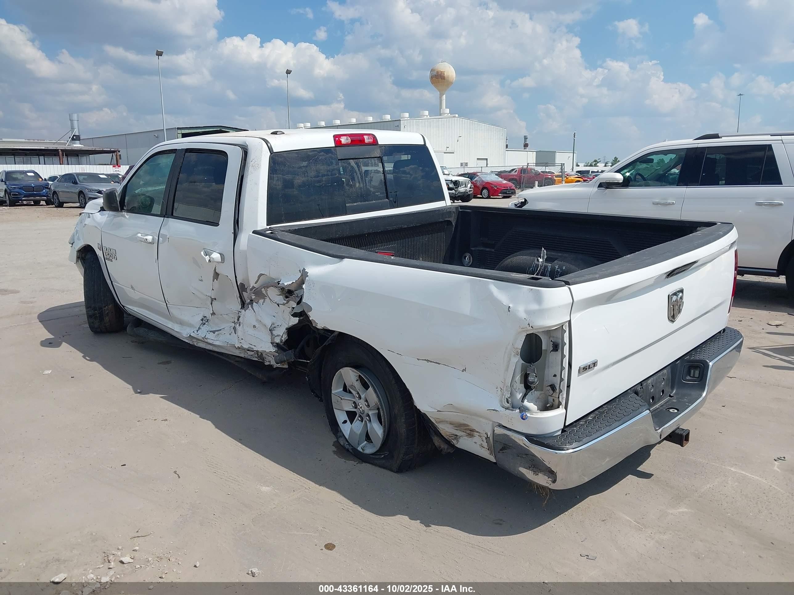 2020 Ram 1500 Classic Slt  4x2 6'4 Box White vin: 1C6RR6TT8LS100367