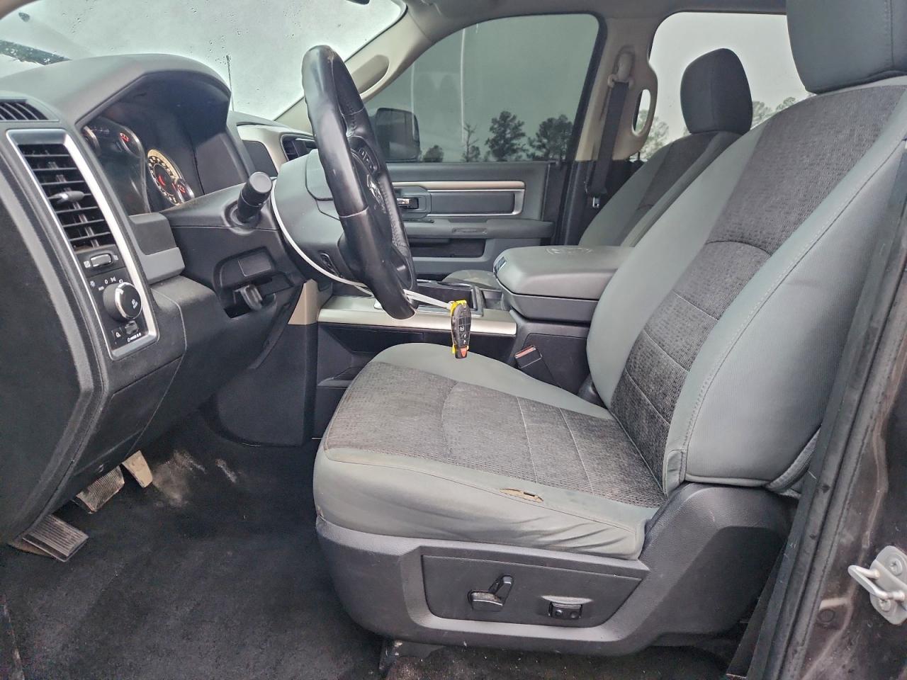 2015 Ram 1500 Slt Угольный vin: 1C6RR6TTXFS676174