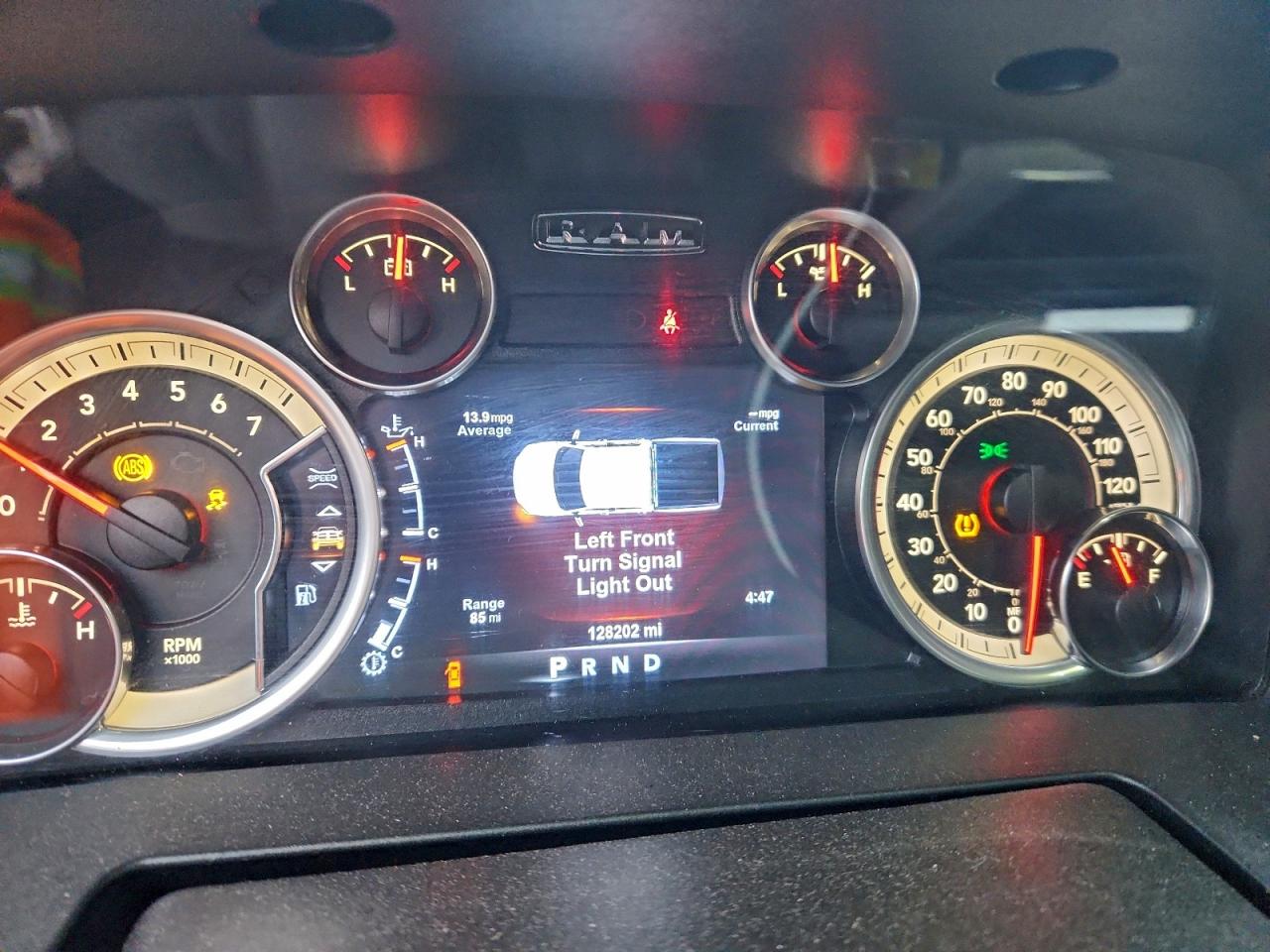2015 Ram 1500 Slt Угольный vin: 1C6RR6TTXFS676174