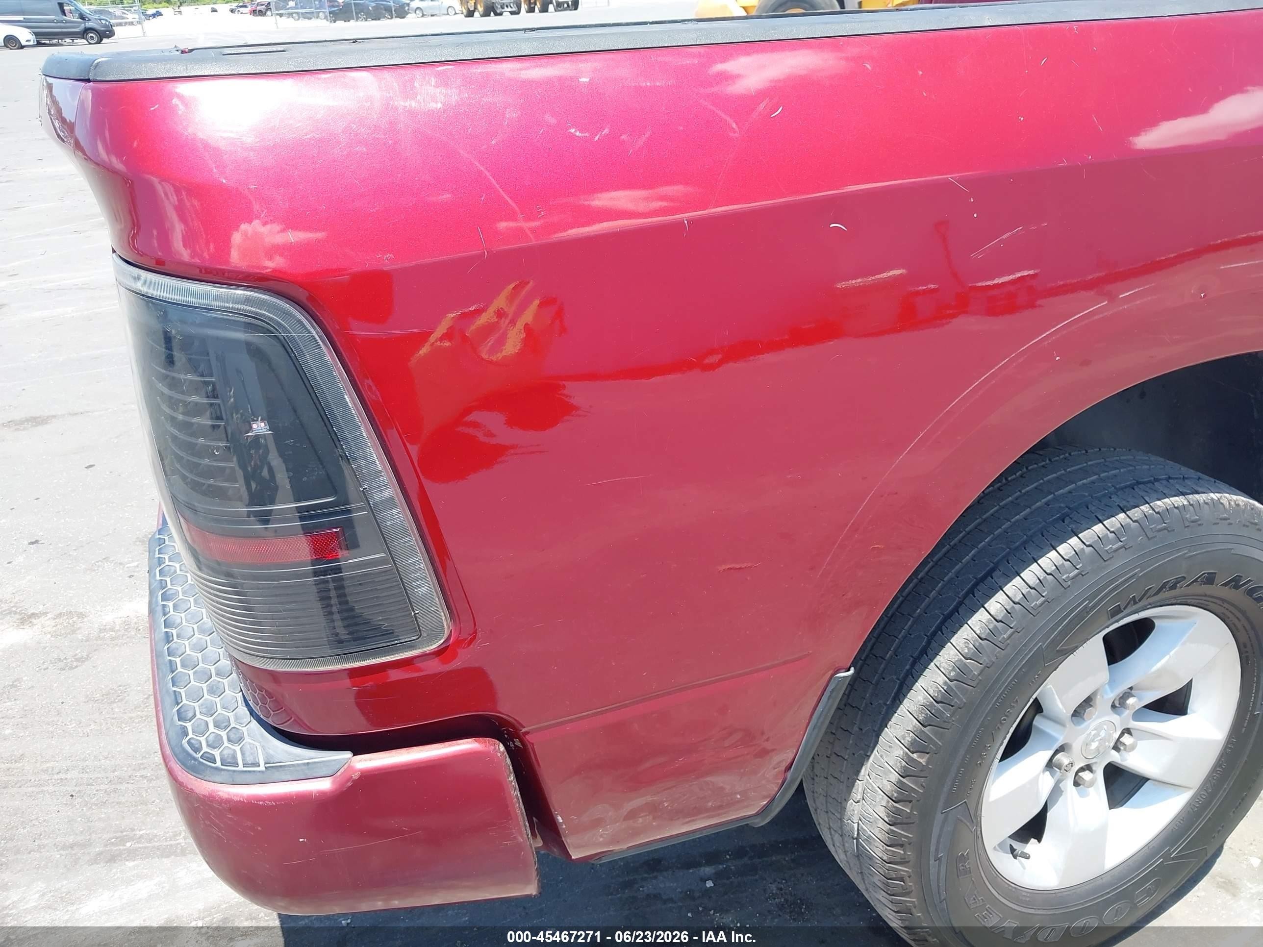 2014 Ram 1500 Sport Red vin: 1C6RR6UT0ES198442