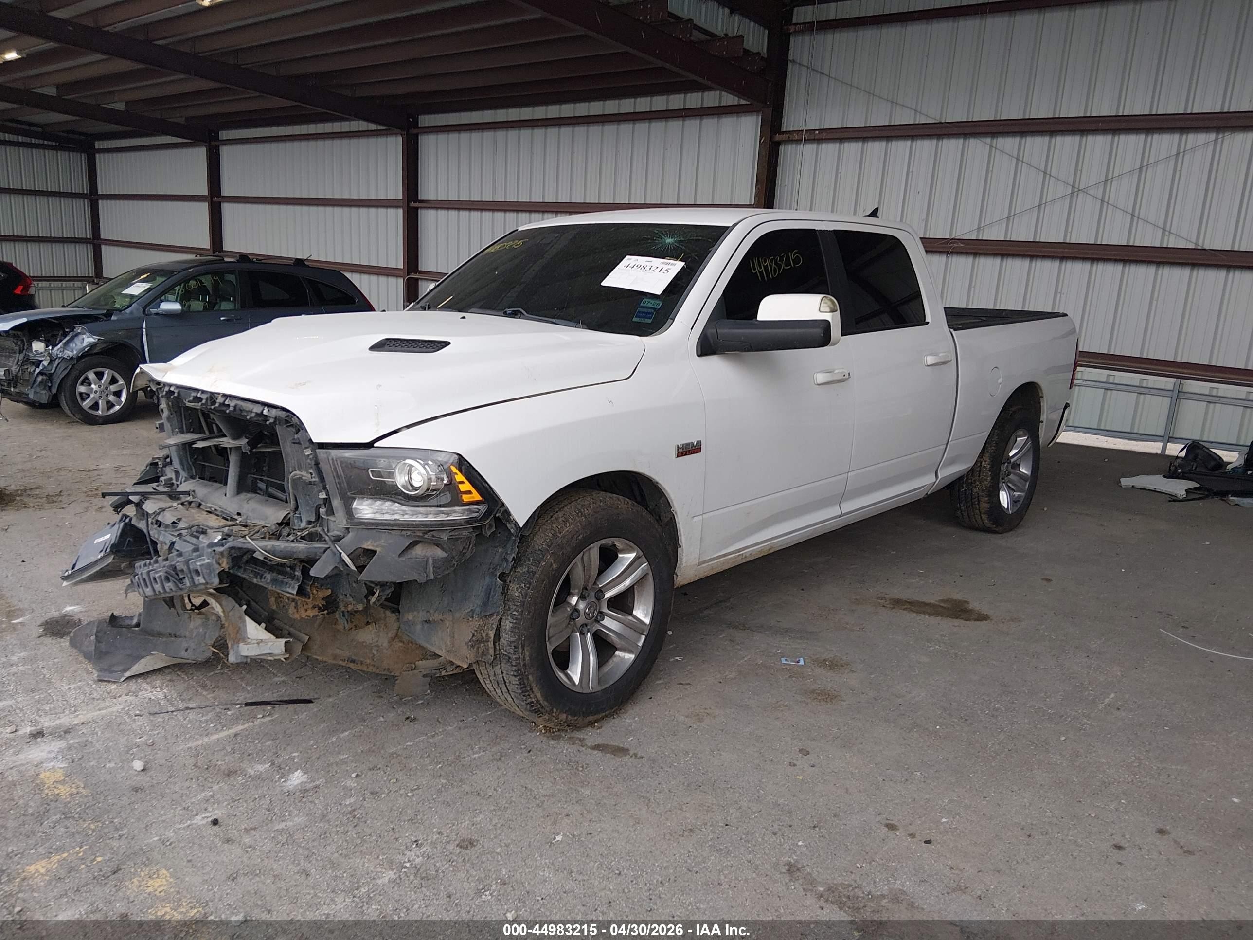 2015 Ram 1500 Sport White vin: 1C6RR6UT2FS629588