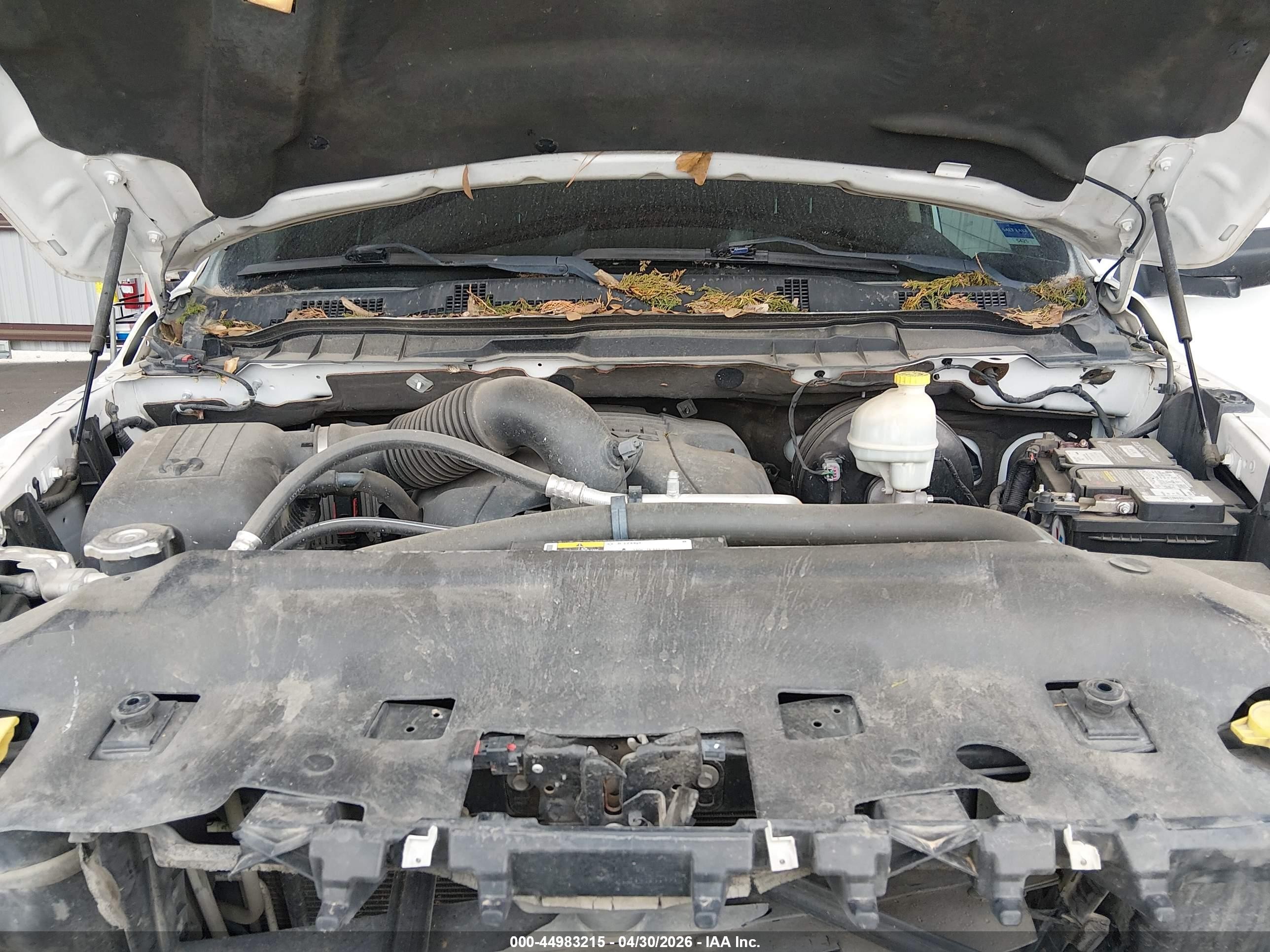 2015 Ram 1500 Sport White vin: 1C6RR6UT2FS629588