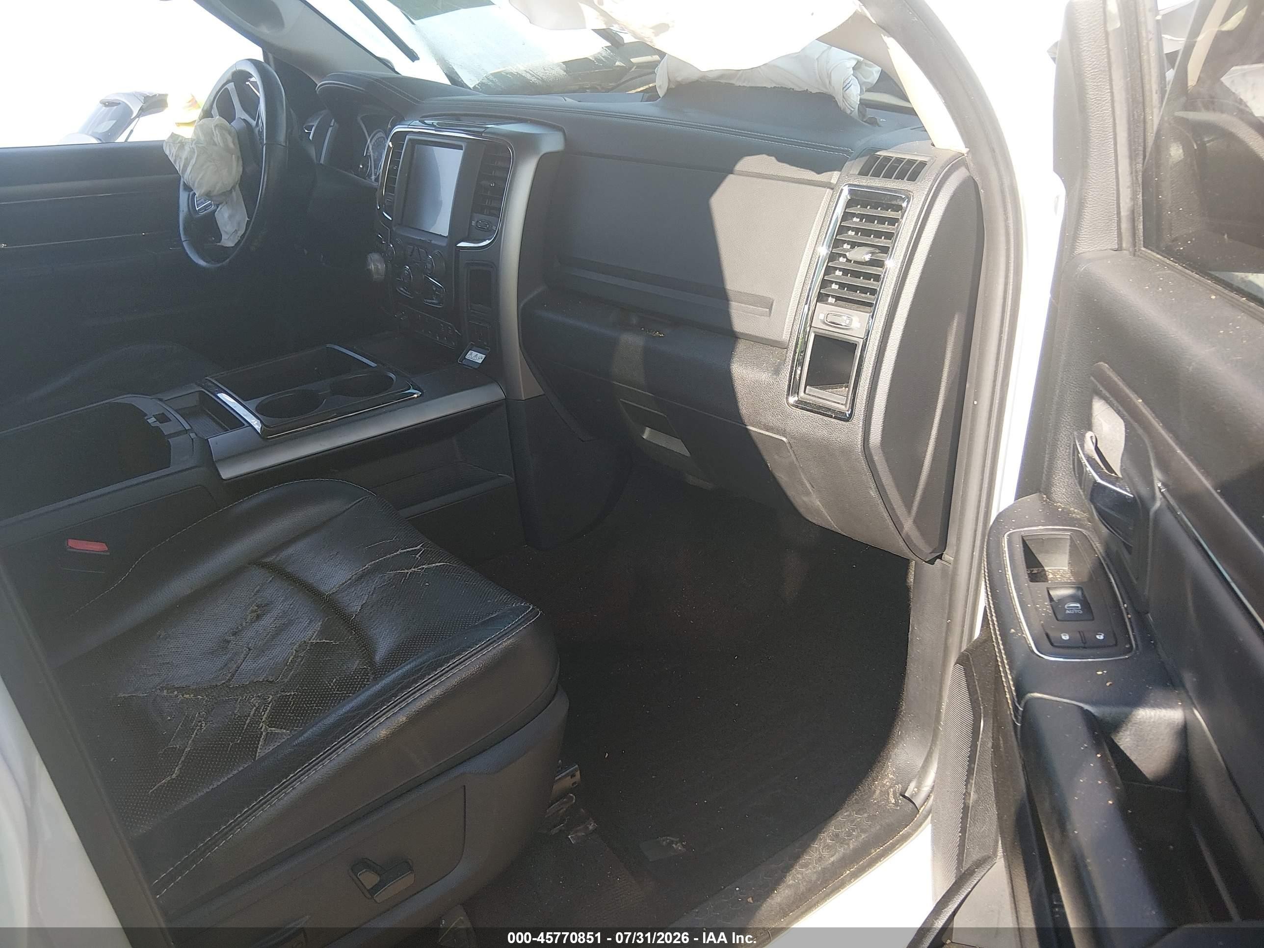 2014 Ram 1500 Sport White vin: 1C6RR6UT6ES448590