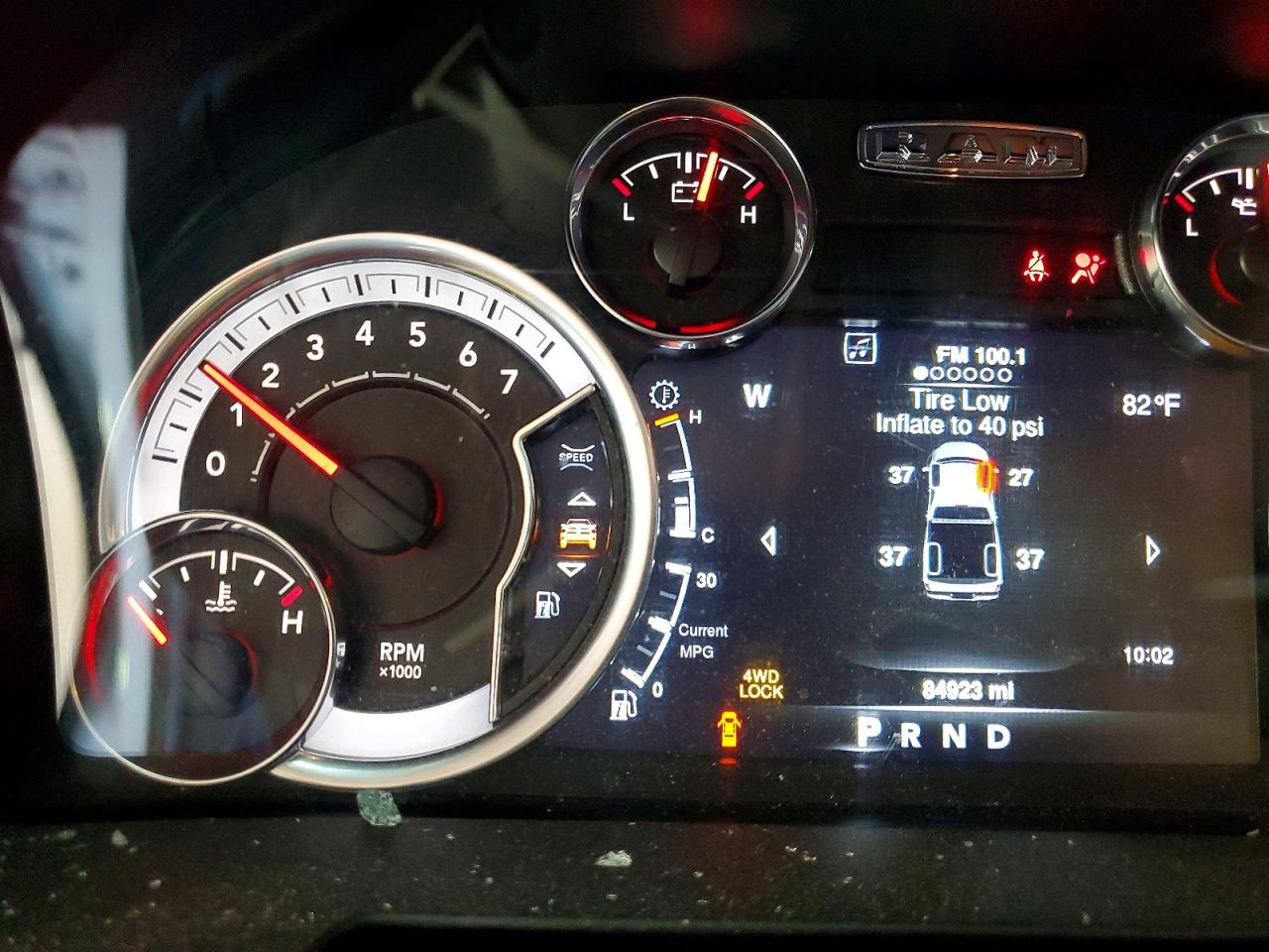 2022 Ram 1500 Classic Tradesman White vin: 1C6RR7FG0NS193165