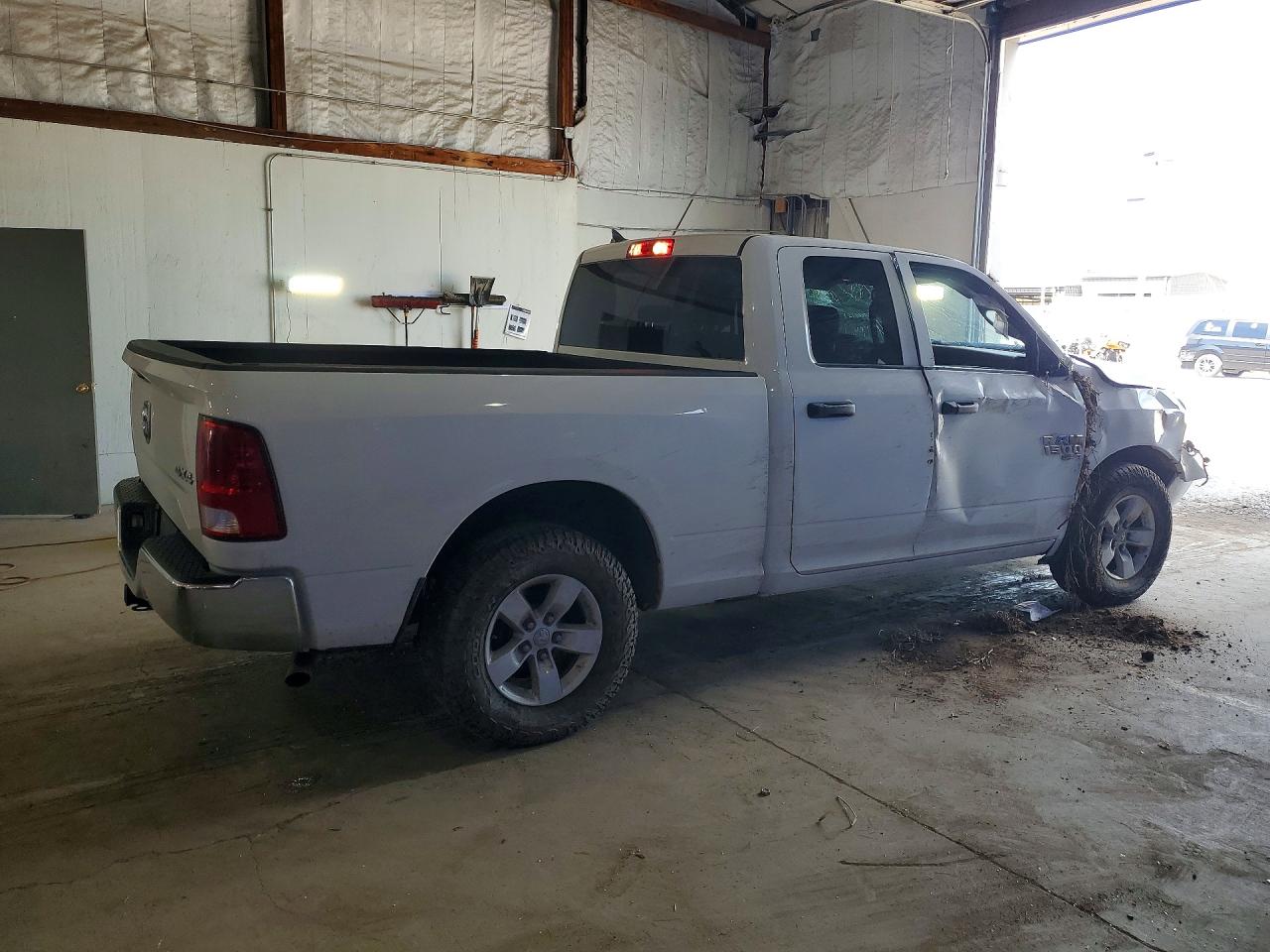 2022 Ram 1500 Classic Tradesman White vin: 1C6RR7FG0NS193165