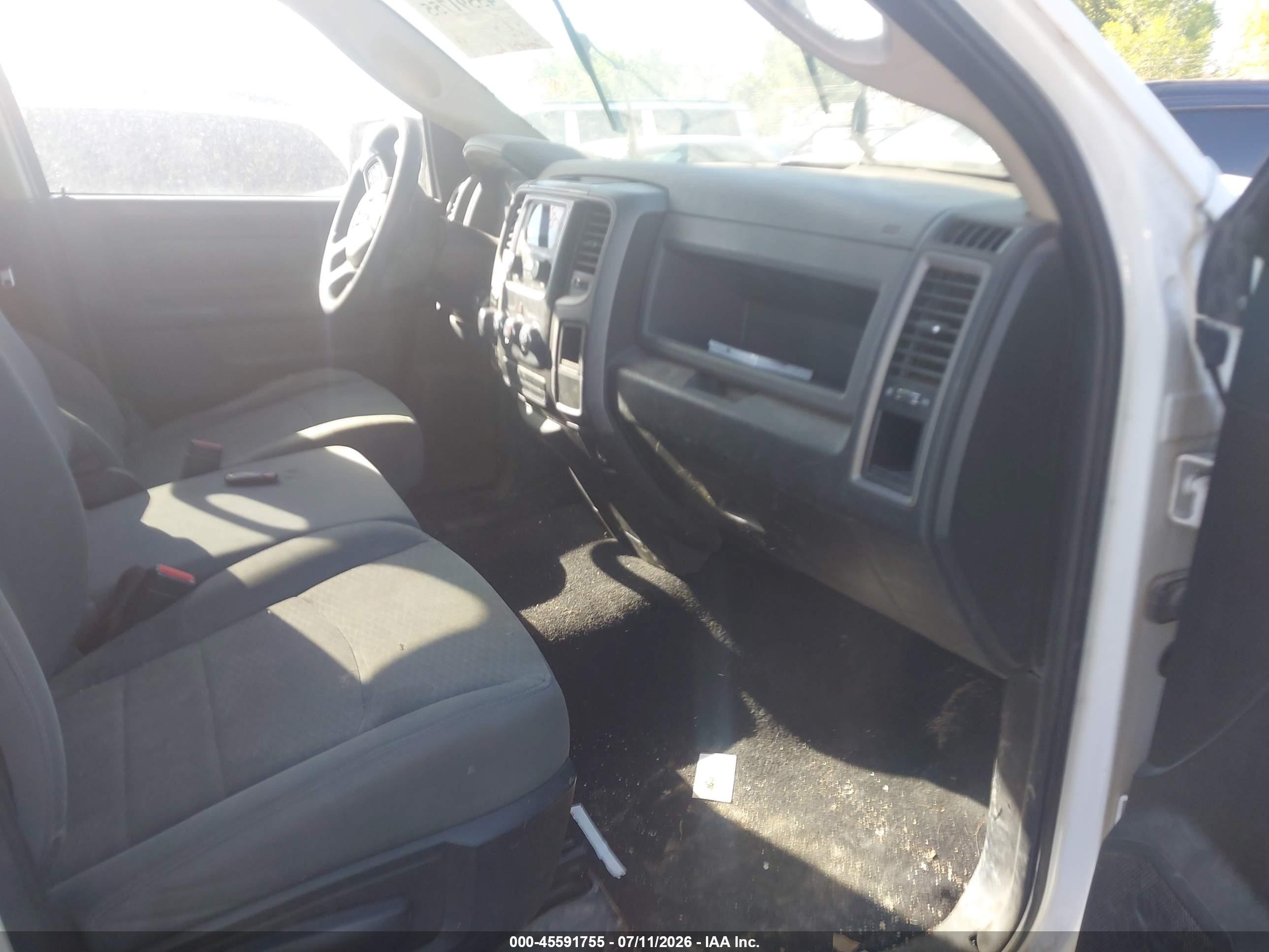 2014 Ram 1500 Tradesman White vin: 1C6RR7FG1ES242468