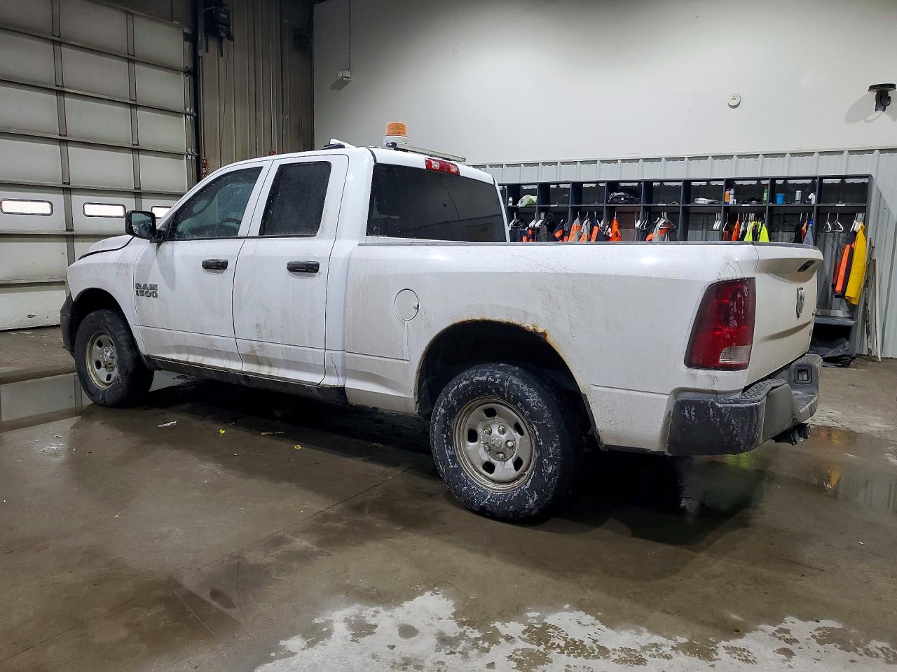 2014 Ram 1500 St White vin: 1C6RR7FG1ES407385