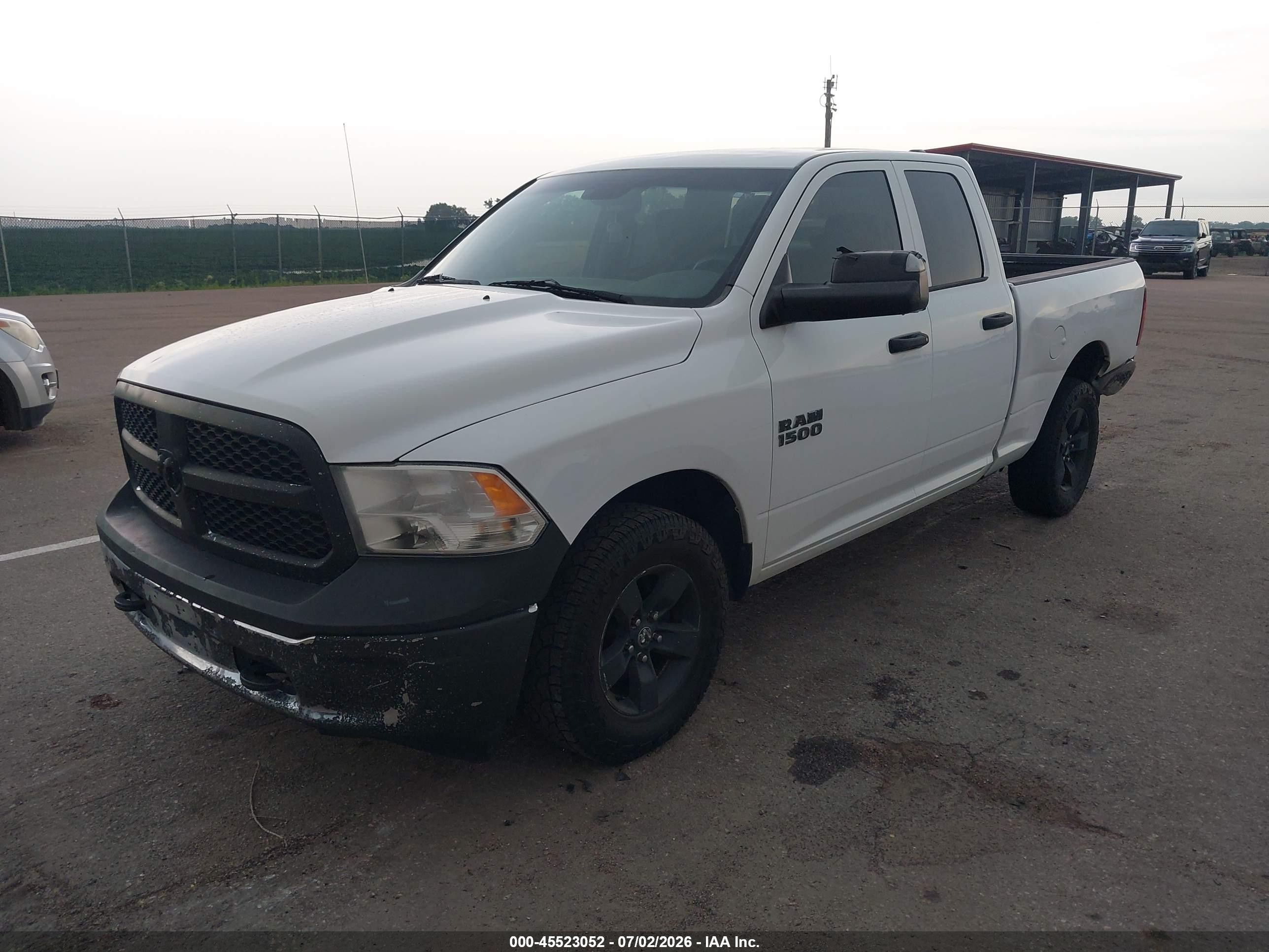 2015 Ram 1500 Tradesman White vin: 1C6RR7FG1FS763451