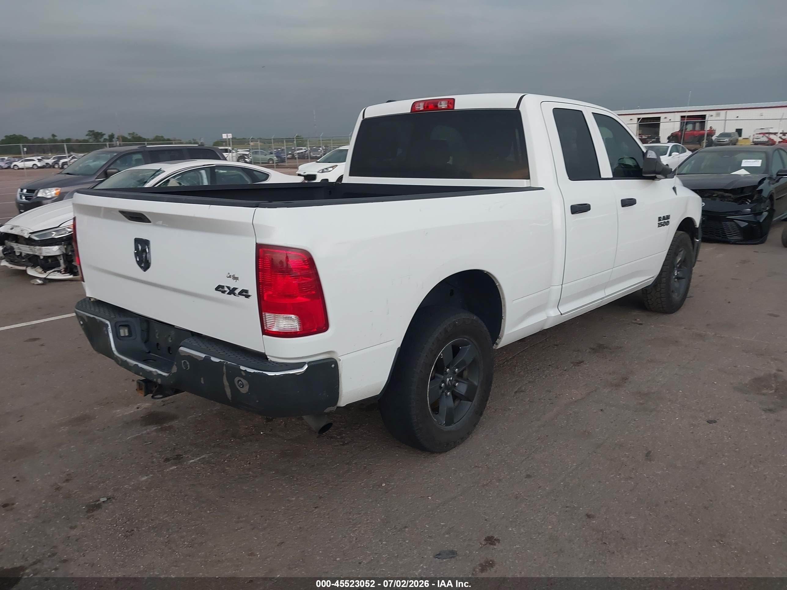 2015 Ram 1500 Tradesman White vin: 1C6RR7FG1FS763451