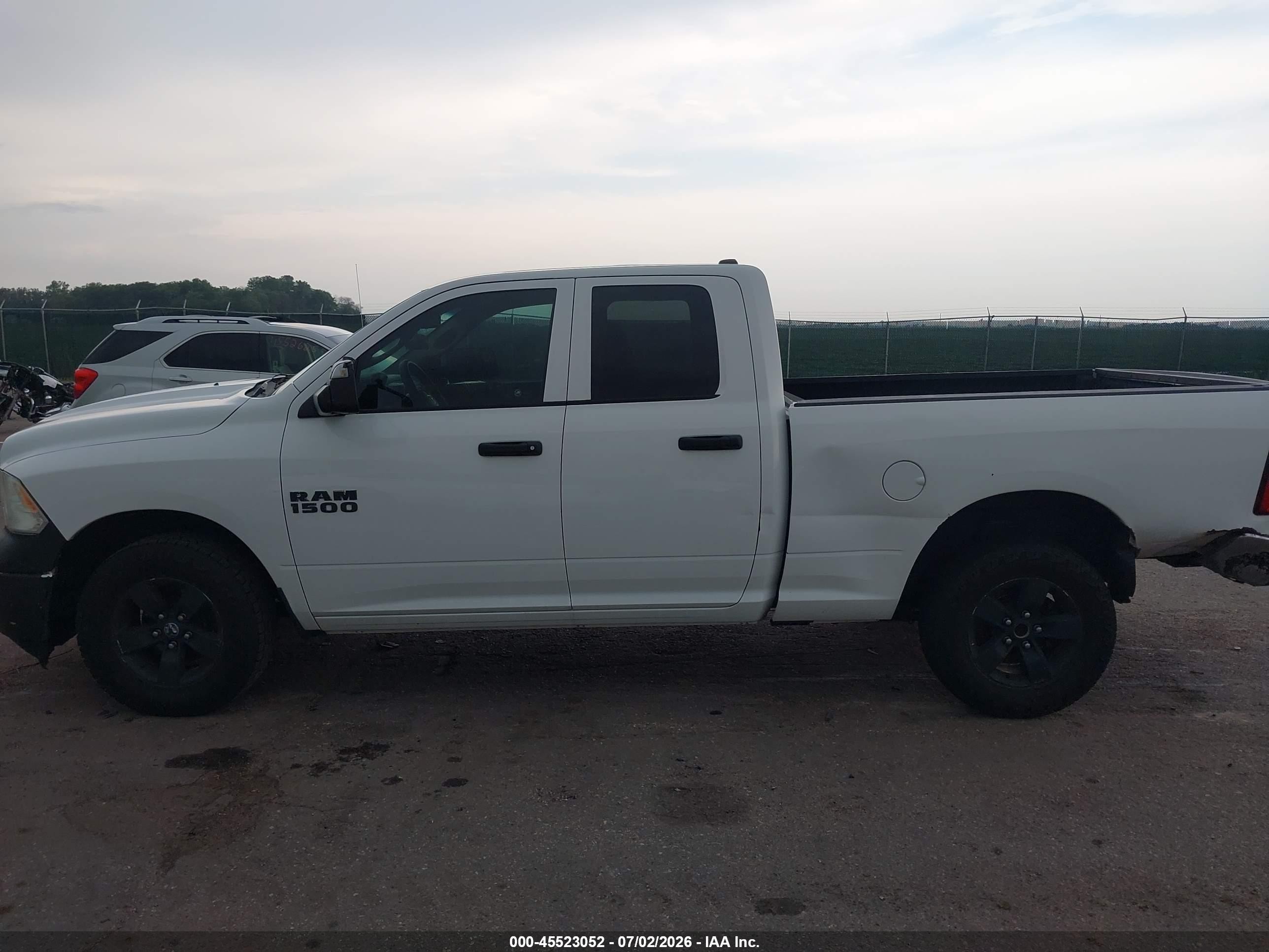 2015 Ram 1500 Tradesman White vin: 1C6RR7FG1FS763451