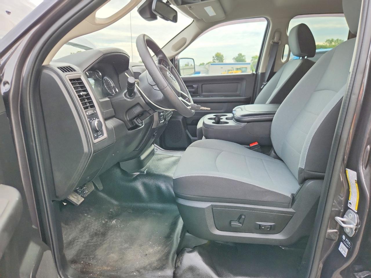 2023 Ram 1500 Classic Tradesman Серый vin: 1C6RR7FG1PS538075
