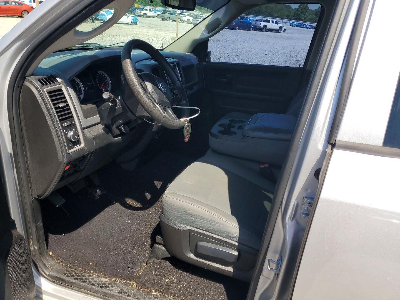 2016 Ram 1500 St Silver vin: 1C6RR7FG2GS365120