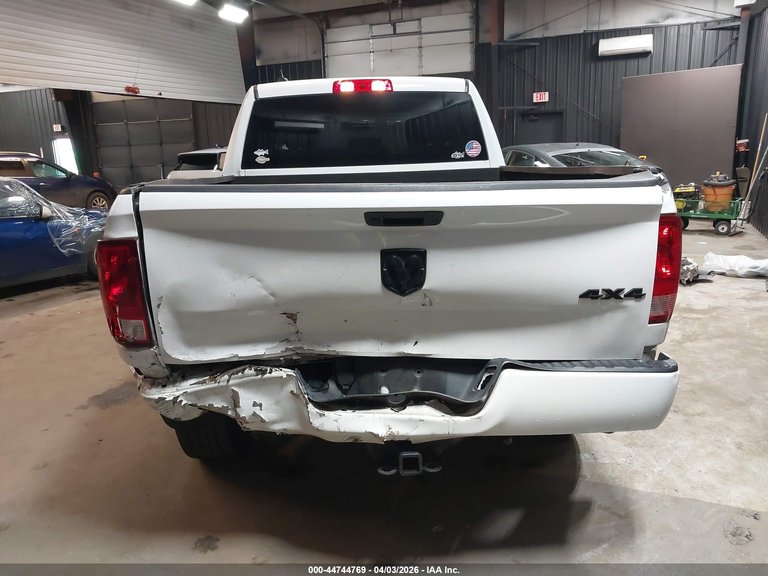 2019 Ram 1500 Classic Express  4x4 6'4 Box White vin: 1C6RR7FG2KS570798