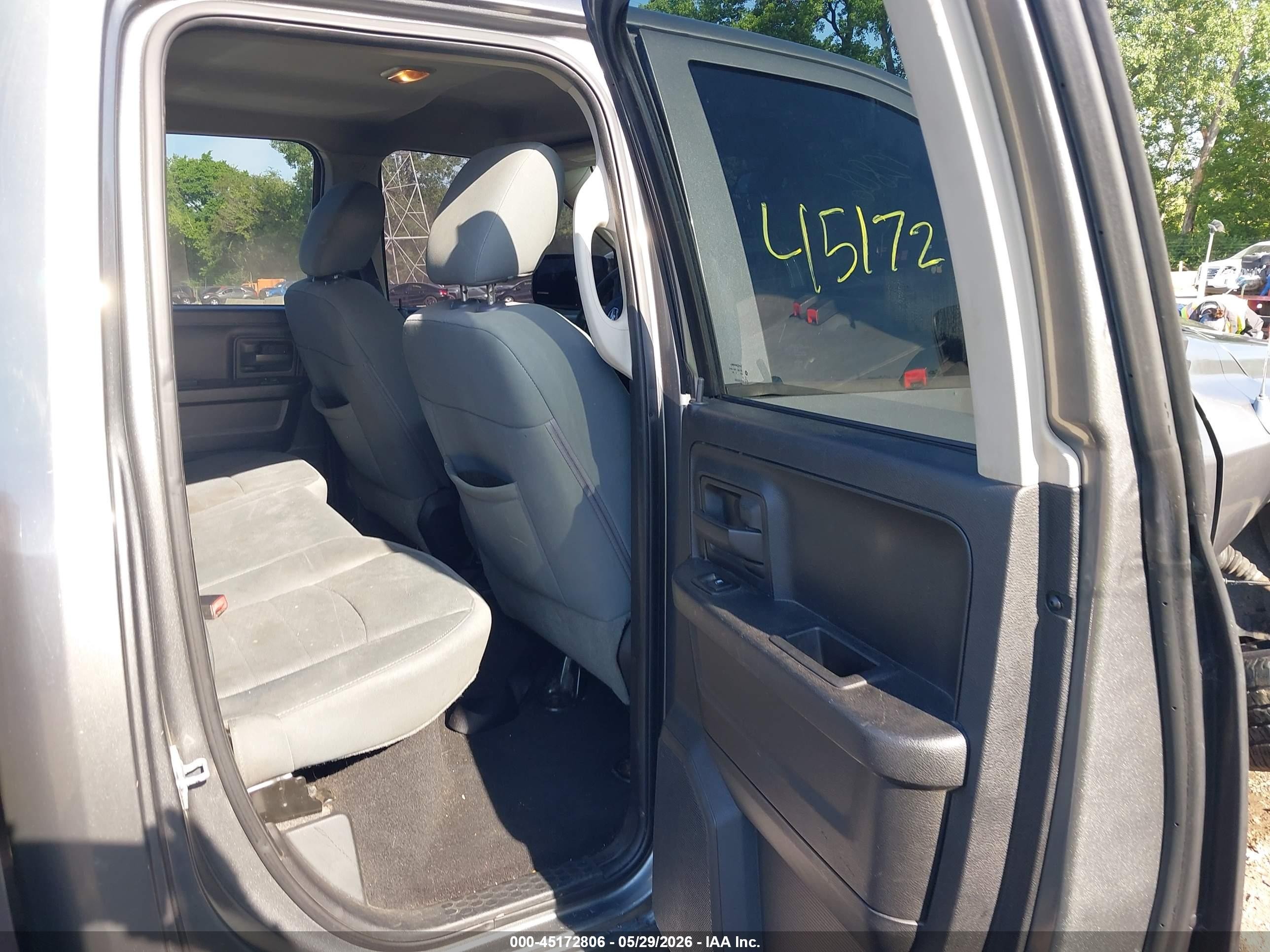 2013 Ram 1500 Tradesman Gray vin: 1C6RR7FG3DS647004