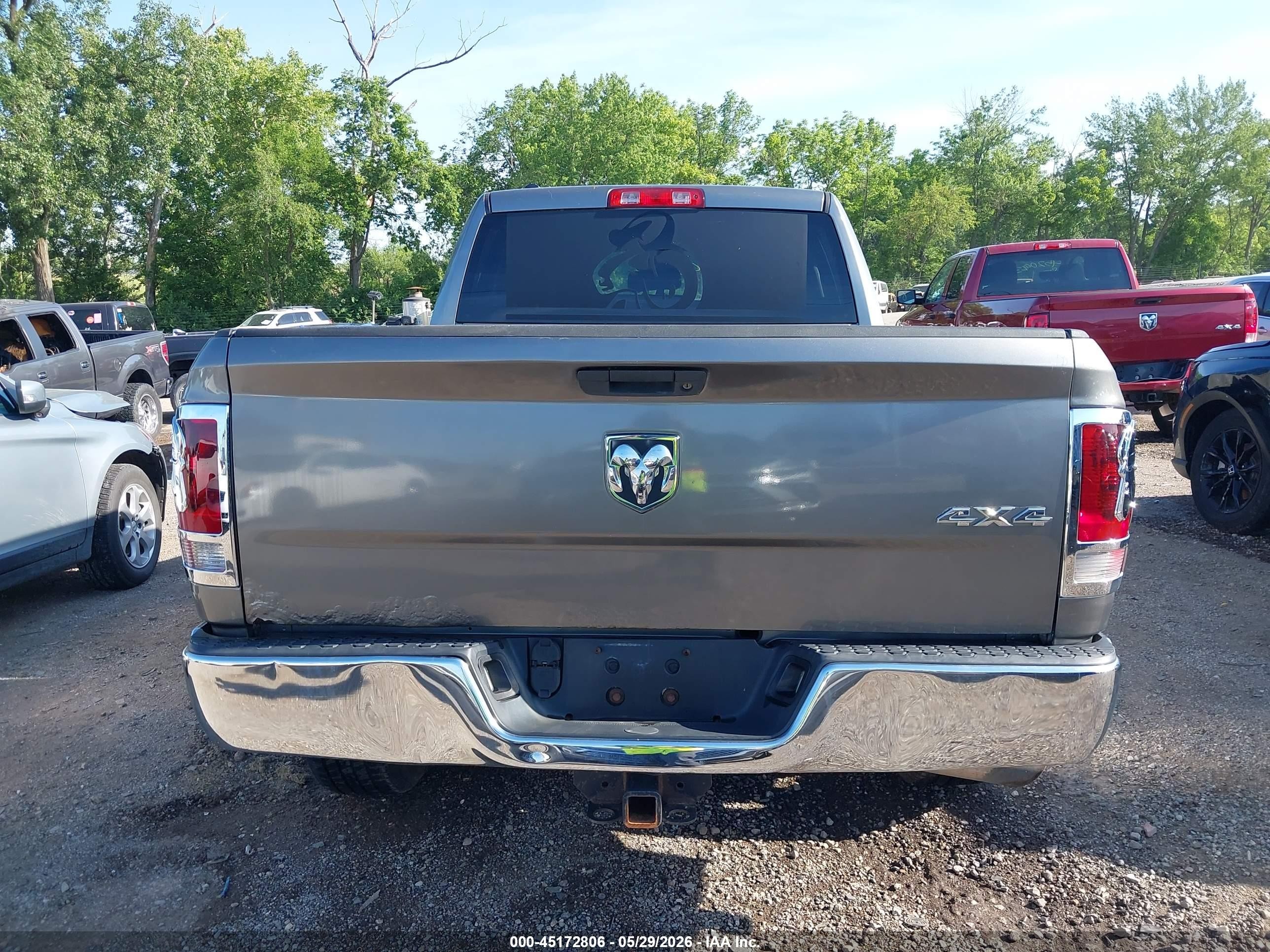 2013 Ram 1500 Tradesman Gray vin: 1C6RR7FG3DS647004