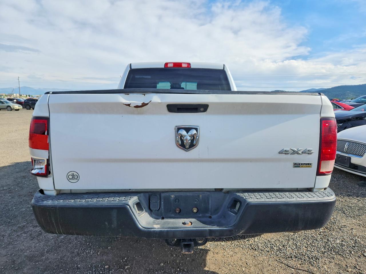 2015 Ram 1500 St White vin: 1C6RR7FG3FS789825