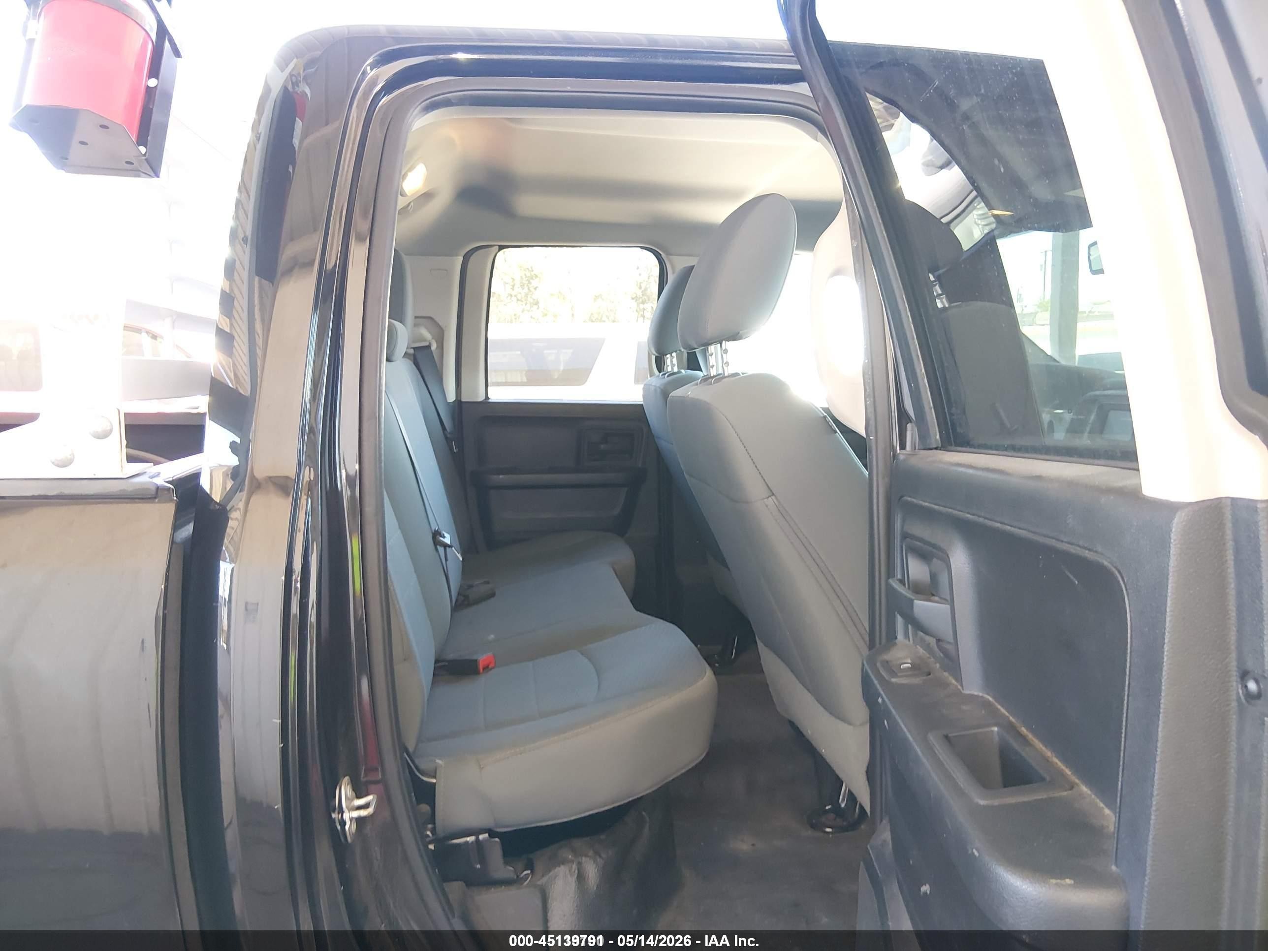 2016 Ram 1500 Tradesman Black vin: 1C6RR7FG3GS334152