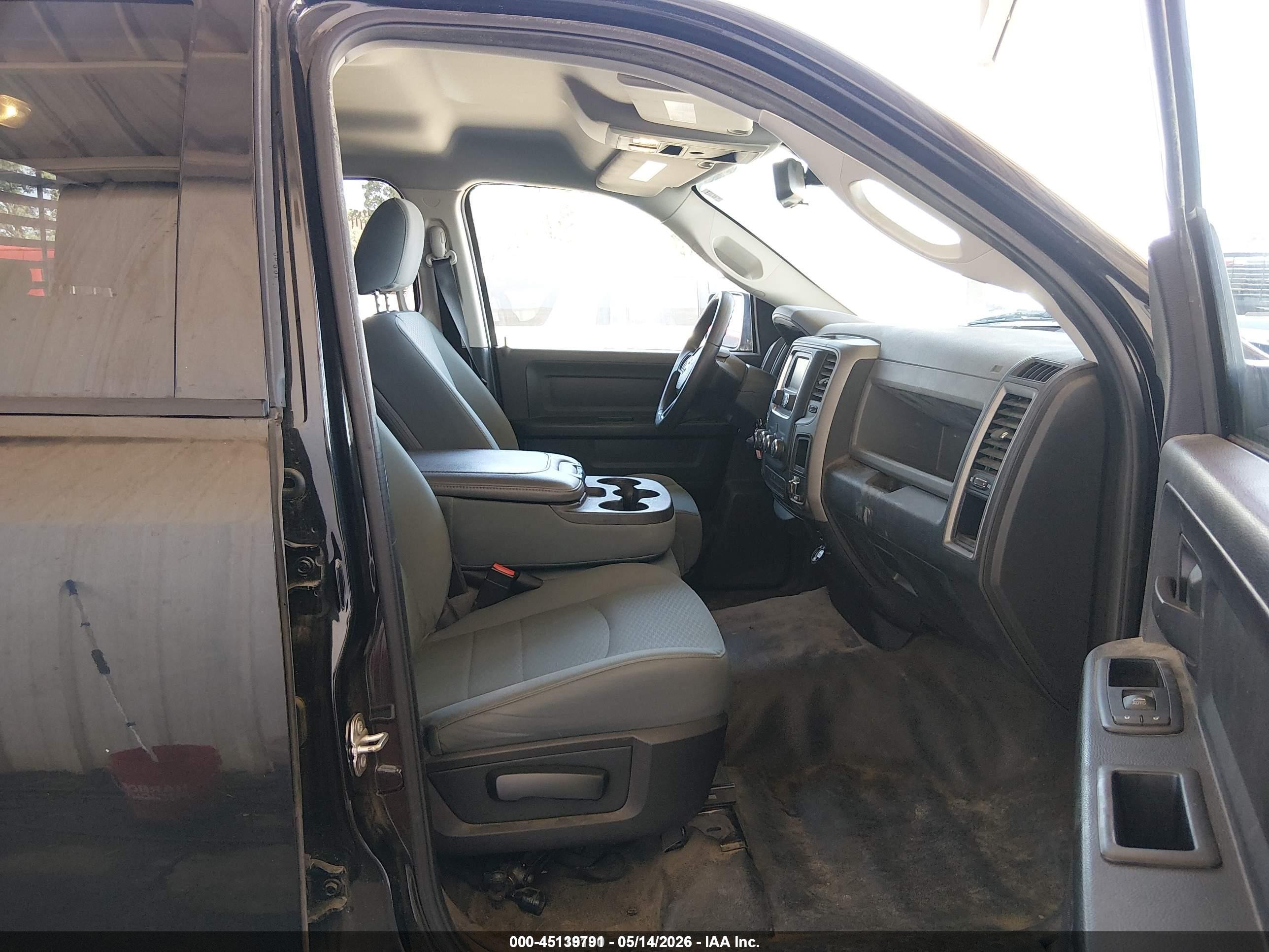 2016 Ram 1500 Tradesman Black vin: 1C6RR7FG3GS334152