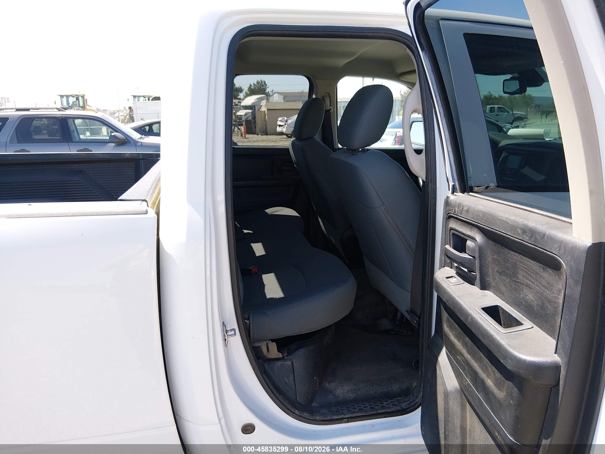 2016 Ram 1500 Tradesman White vin: 1C6RR7FG3GS396053