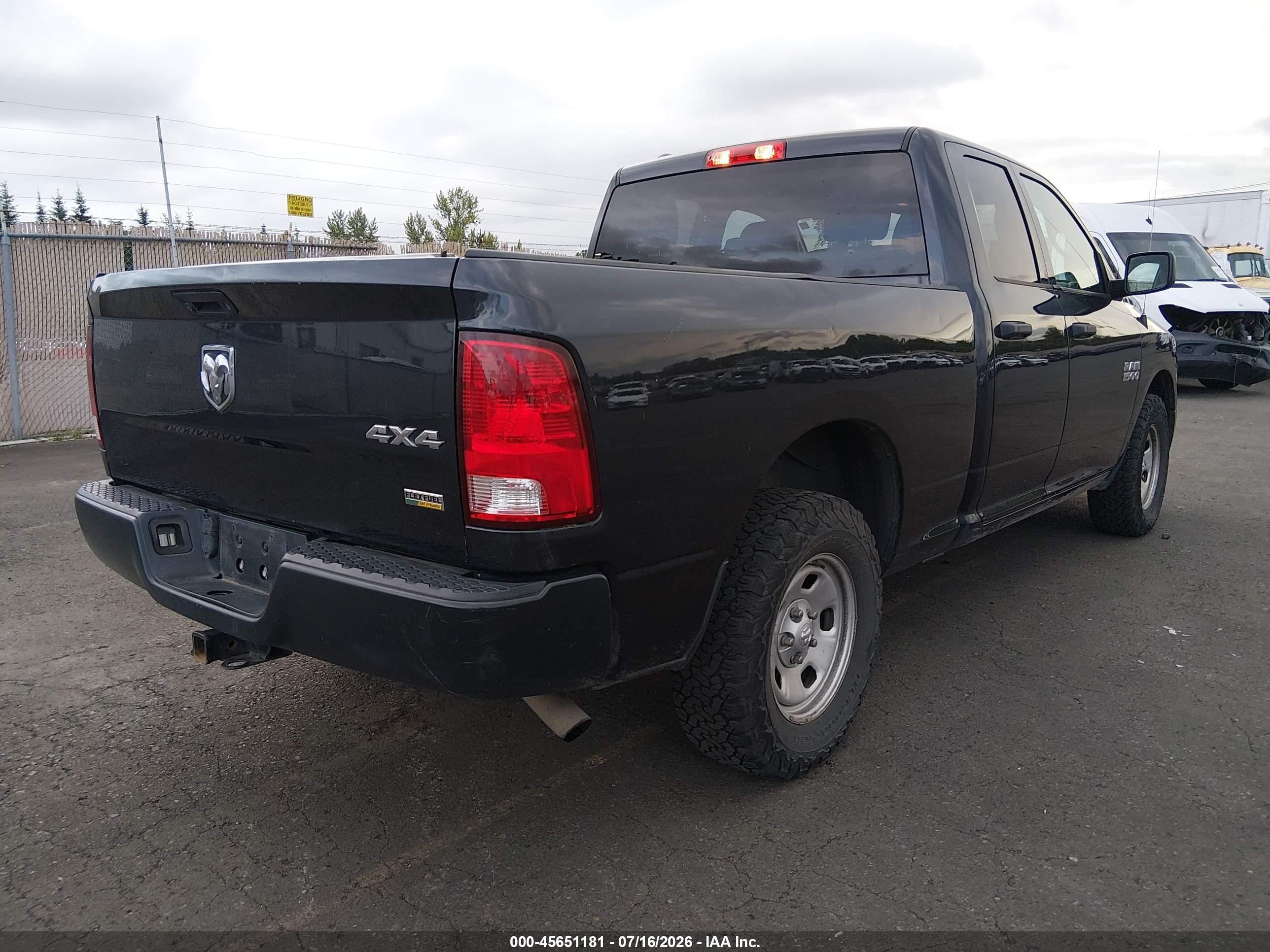 2018 Ram 1500 Tradesman  4x4 6'4 Box Black vin: 1C6RR7FG3JS297255