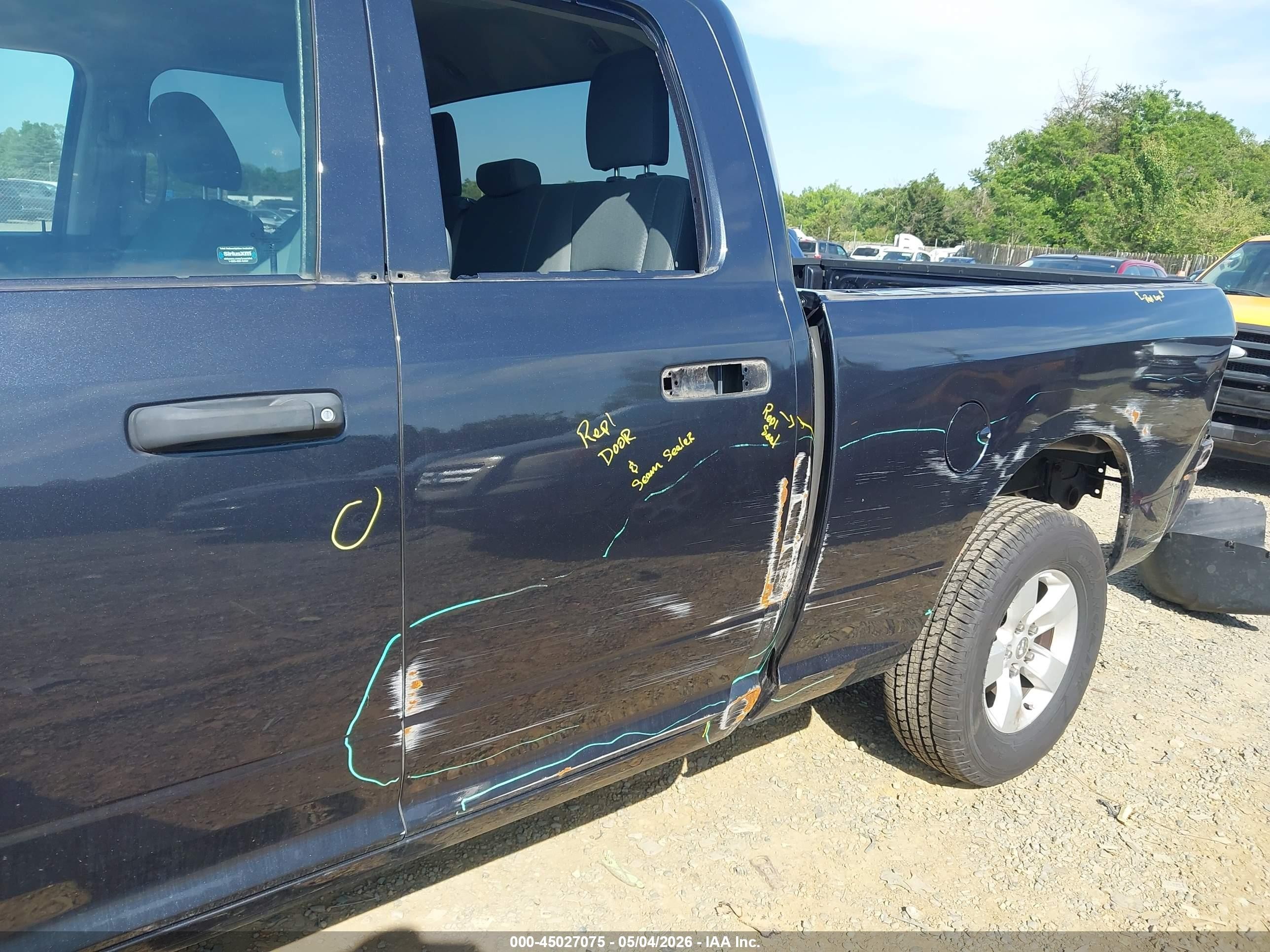 2019 Ram 1500 Classic Express  4x4 6'4 Box Black vin: 1C6RR7FG3KS623850