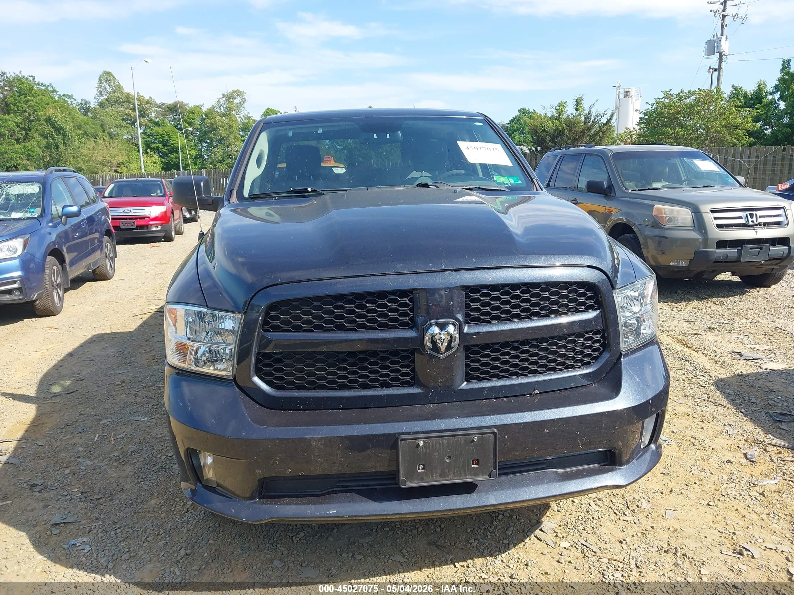 2019 Ram 1500 Classic Express  4x4 6'4 Box Black vin: 1C6RR7FG3KS623850